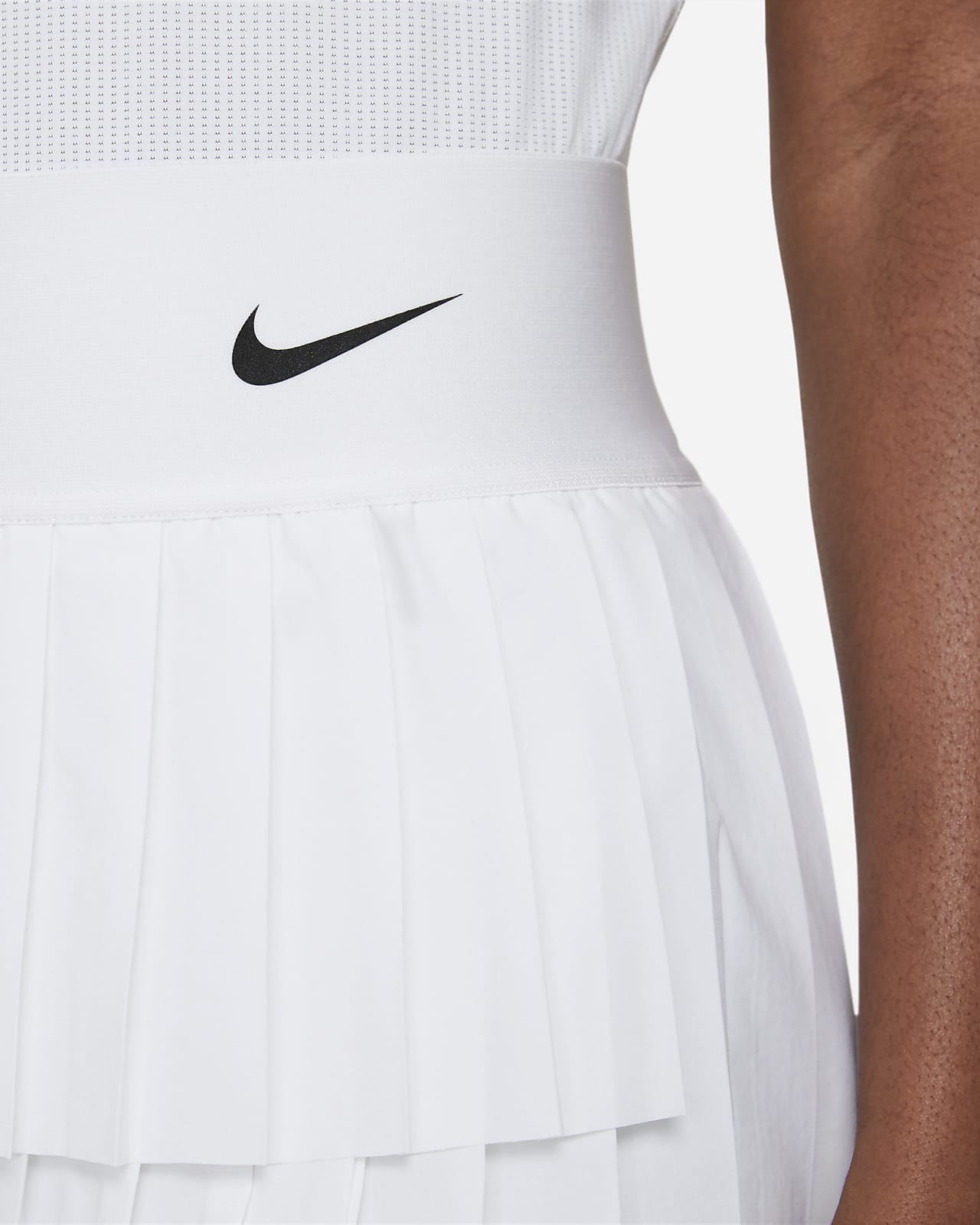 NikeCourt Advantage Women's Pleated Tennis Skirt. Nike HR