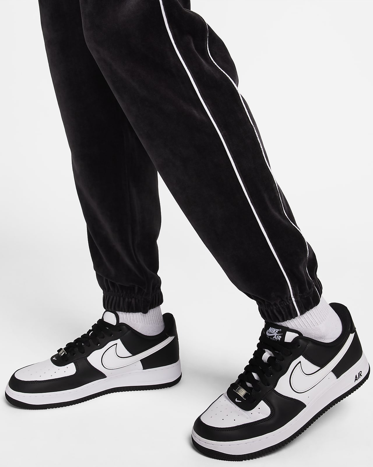 Calças aveludadas Nike Sportswear Club para homem