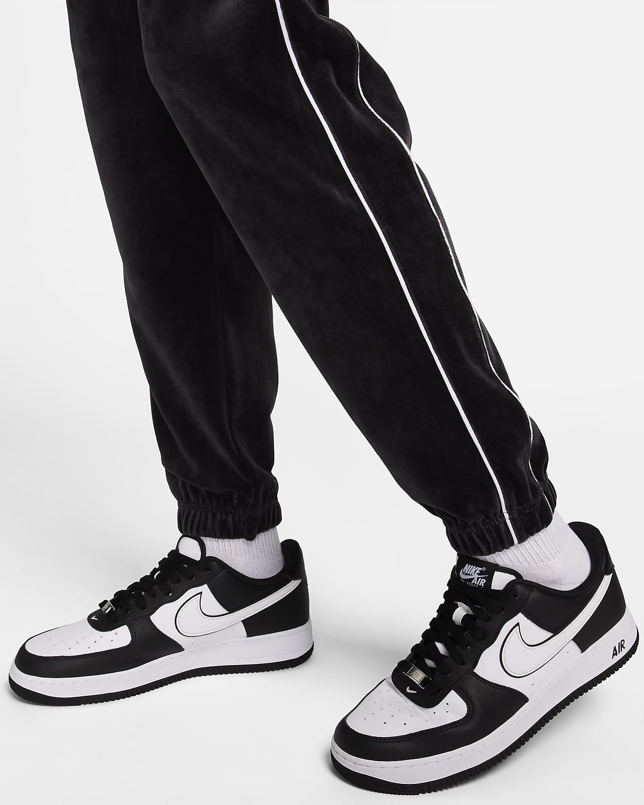 Nike - Pantalon de jogging large en velours côtelé - Marron clair