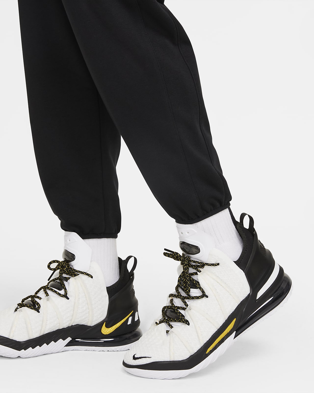 Principiante Sofocante es bonito Pantalones de básquetbol para mujer Nike Dri-FIT Swoosh Fly Standard Issue.  Nike.com