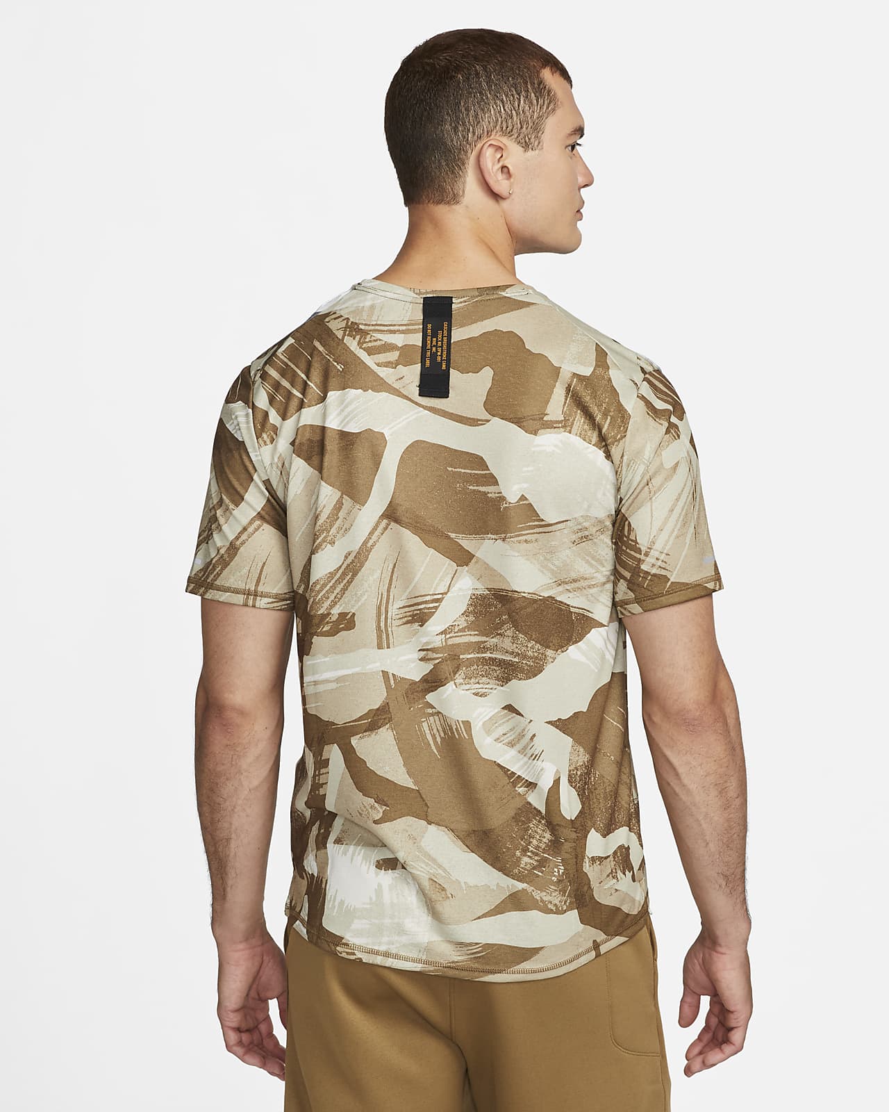Dri-FIT Camiseta de running de manga corta con camuflaje - Hombre. Nike ES