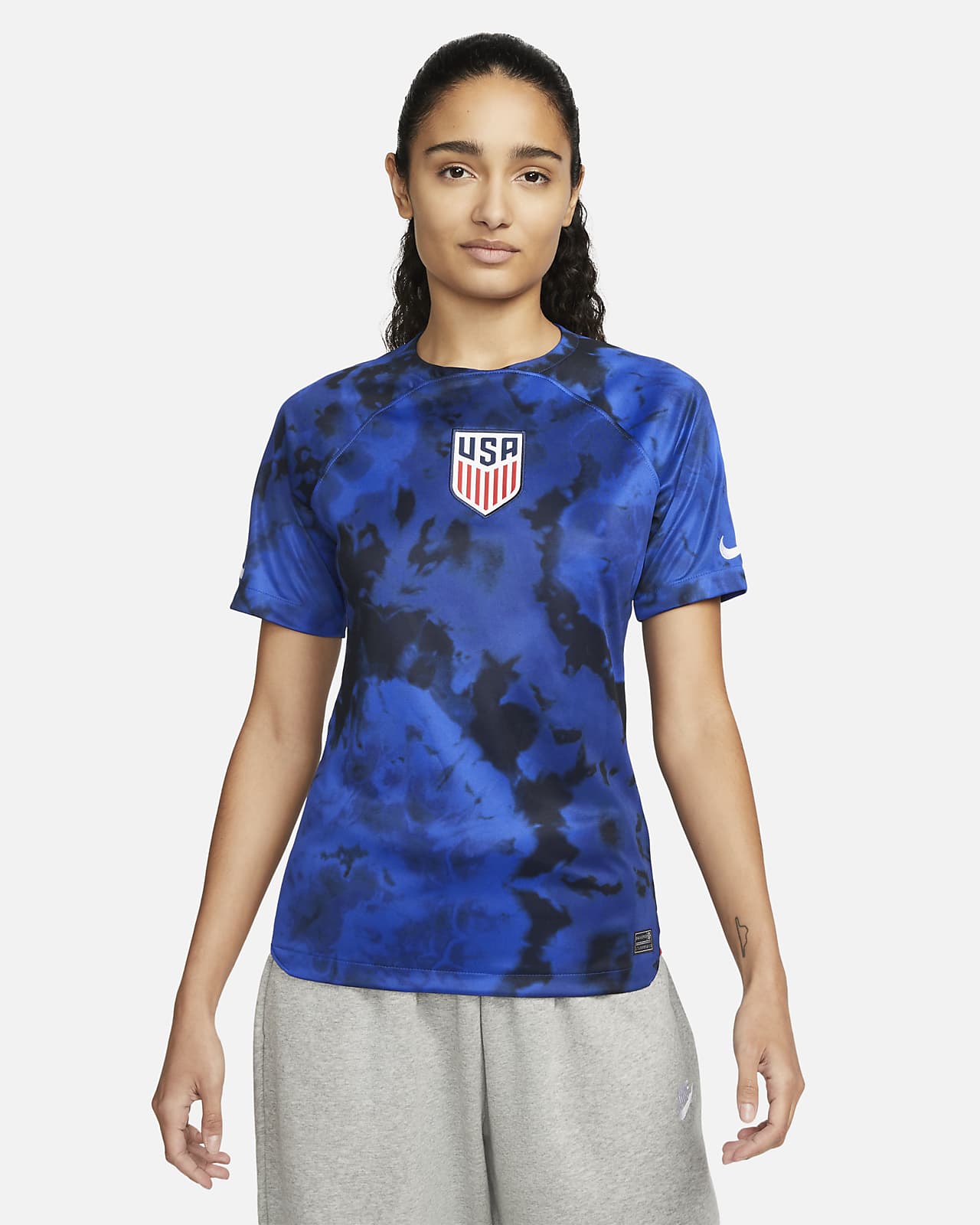 Oblicuo sostén profesional Jersey de fútbol Nike Dri-FIT de la selección de fútbol masculina de EE.  UU. visitante 2022/23 Stadium para mujer. Nike.com
