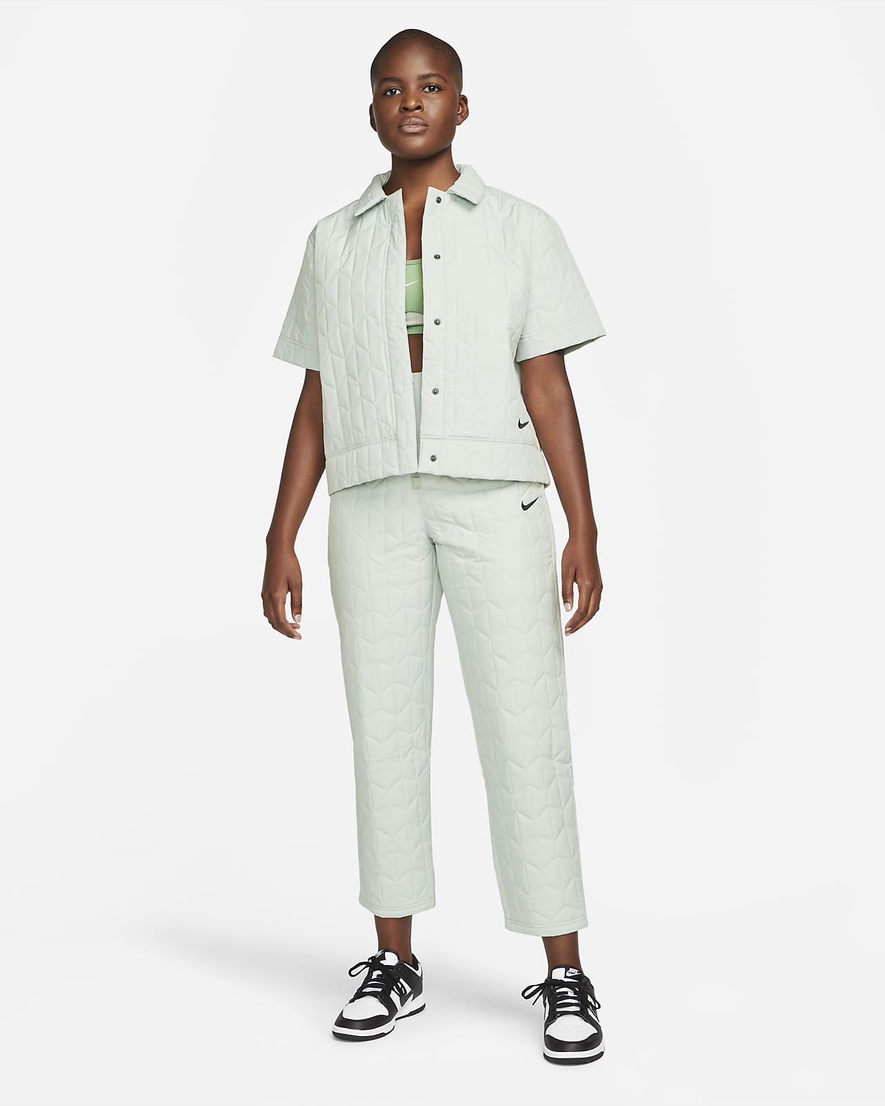 Nike Sportswear Essentials-quiltede, vævede bukser med høj talje til Nike DK