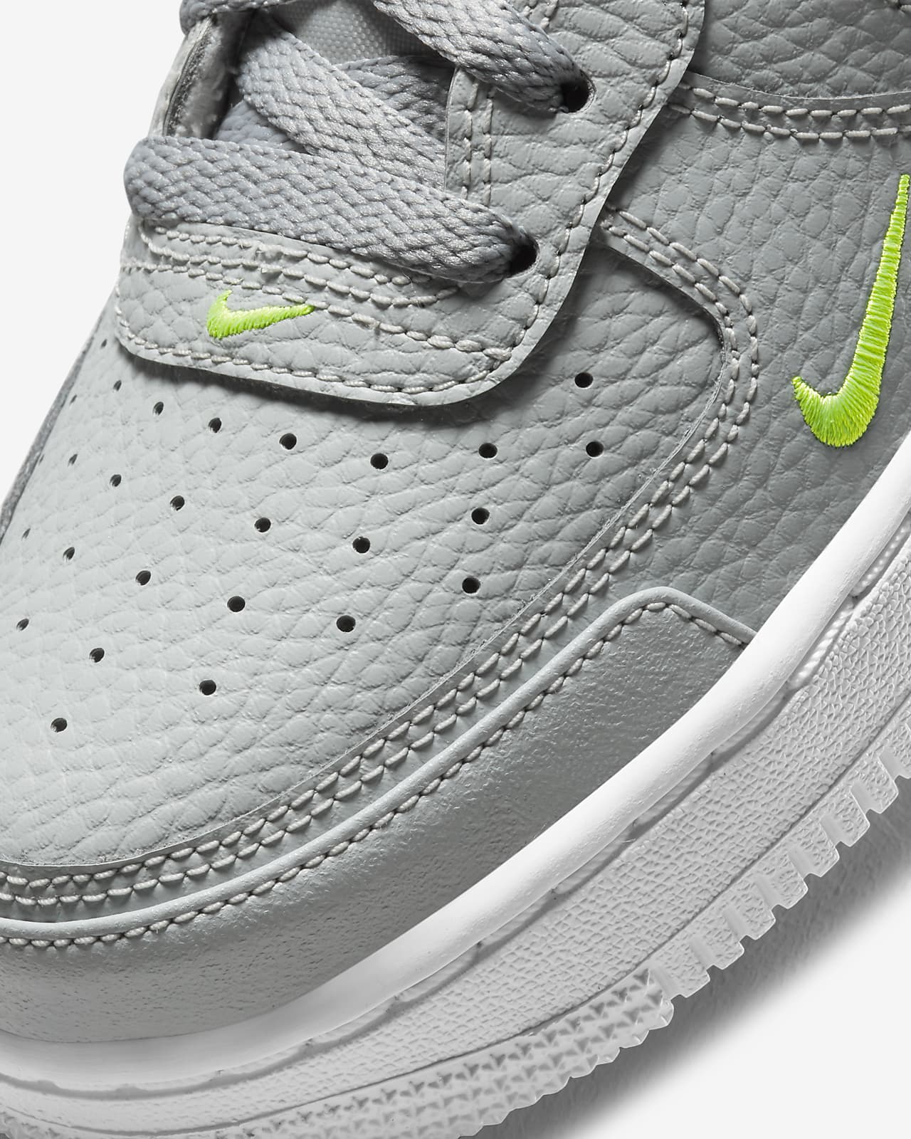 nike air force 1 07 big kid