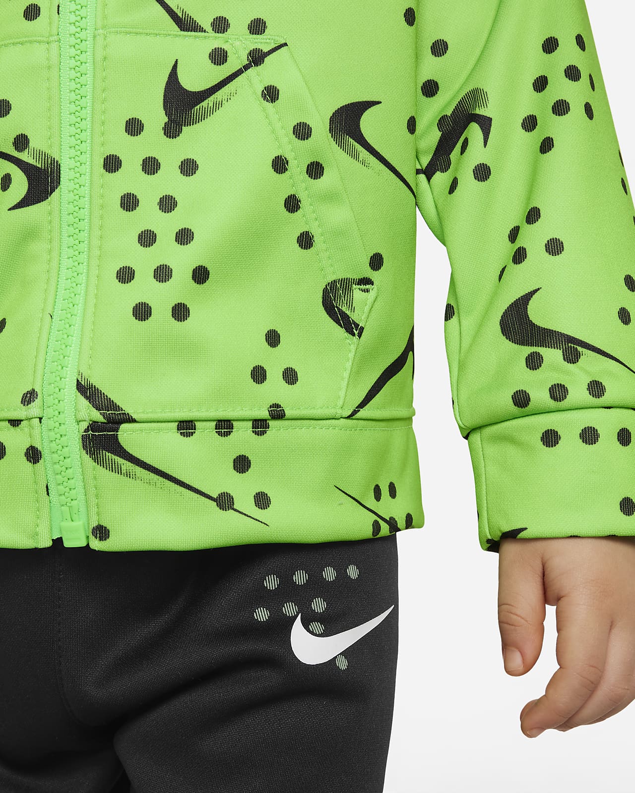 Conjunto de sudadera con gorro y pants para bebé Nike Therma (de 12 a 24  meses). Nike.com