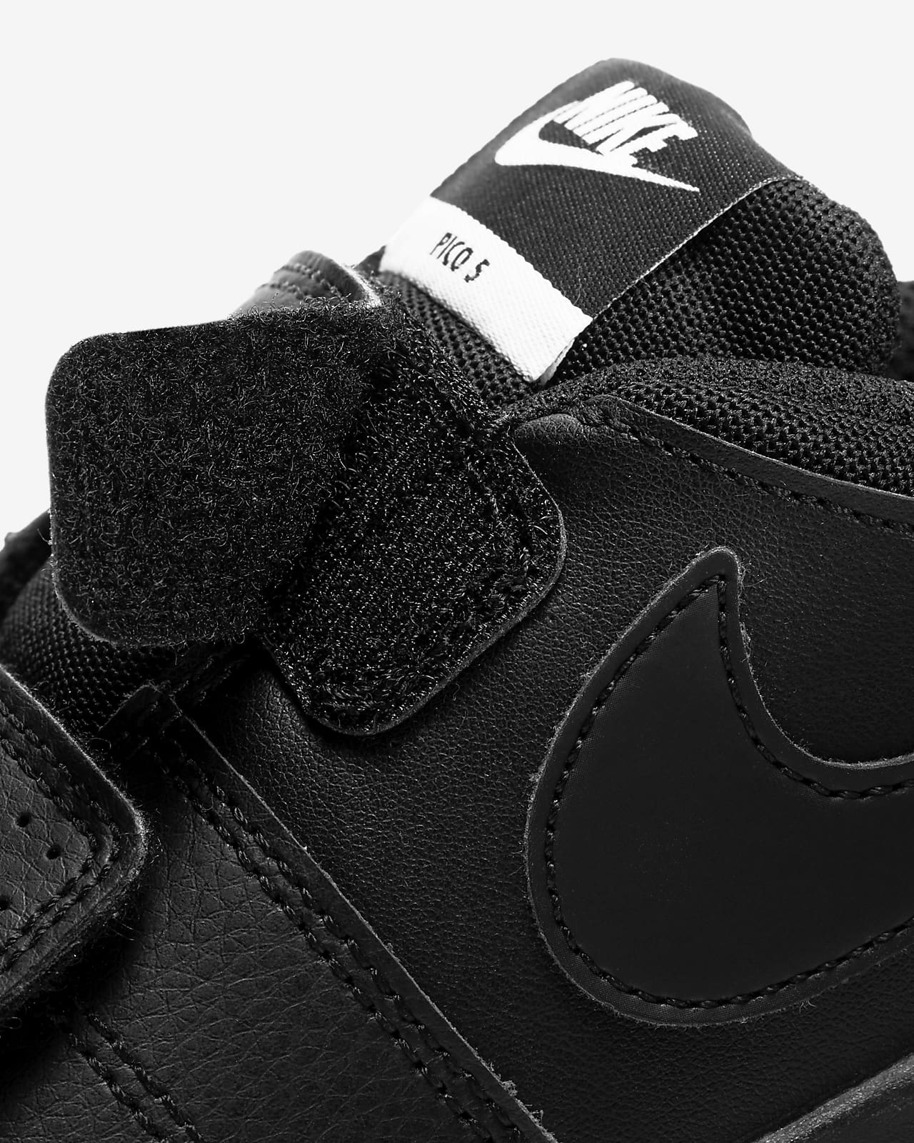 nike pico 5 youth trainers black