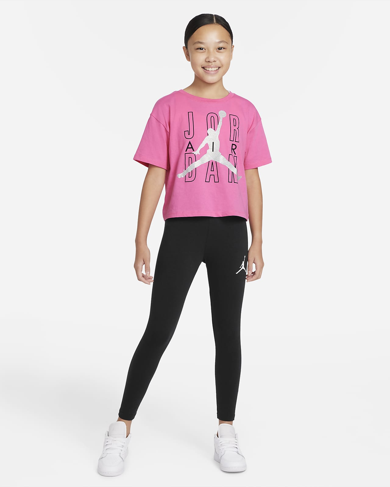 Jordan Older Kids' (Girls') T-Shirt. Nike GB