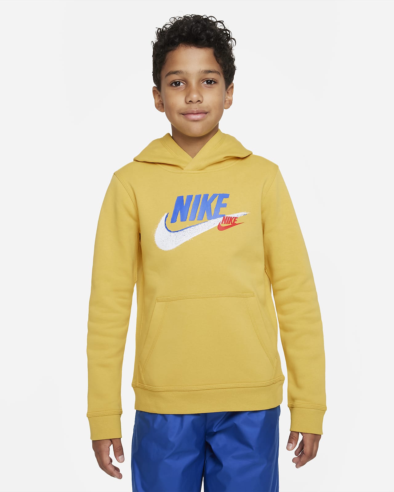 Nike Sportswear Standard Issue Fleecehoodie voor jongens. Nike BE
