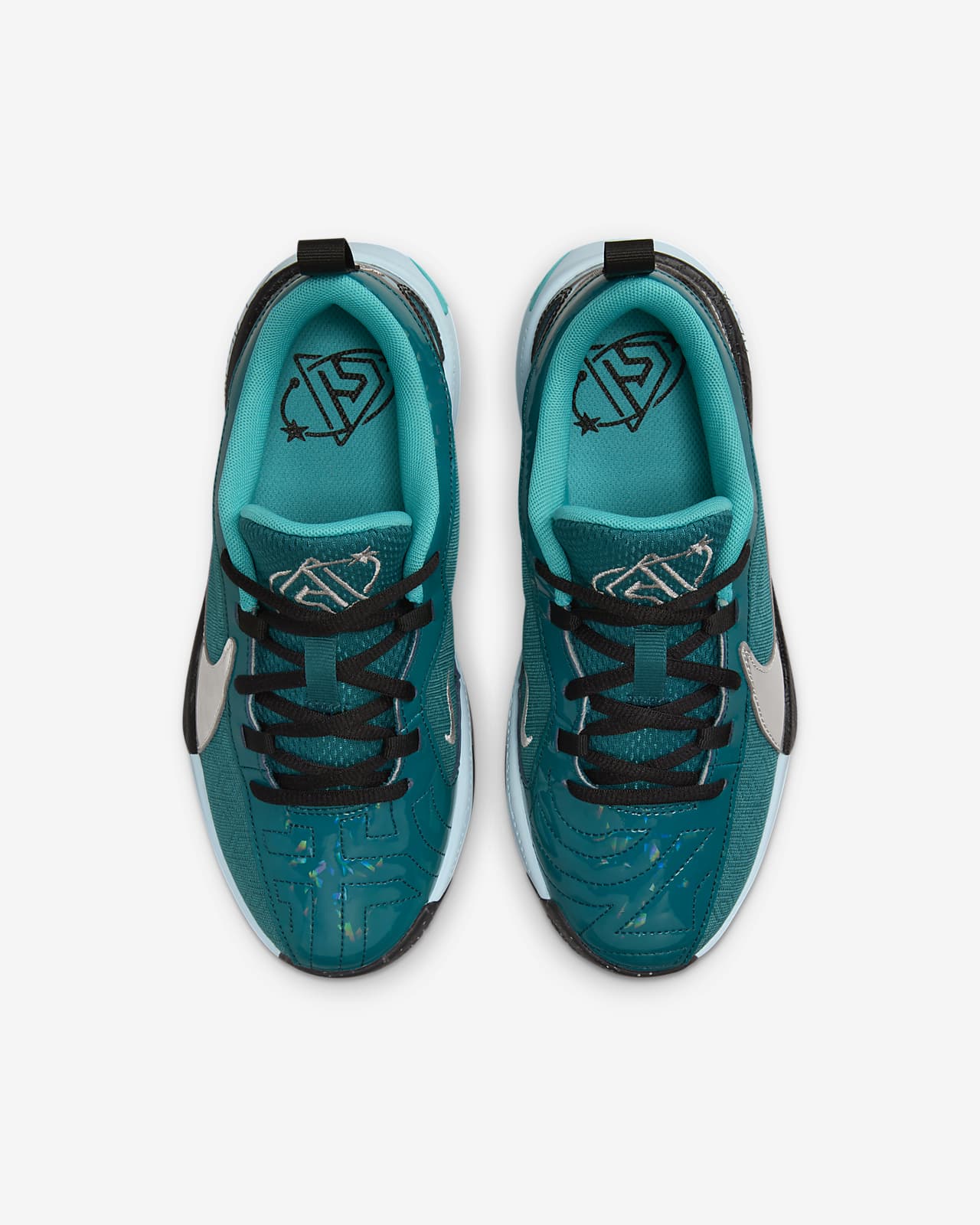 Turquoise hotsell basketball shoes