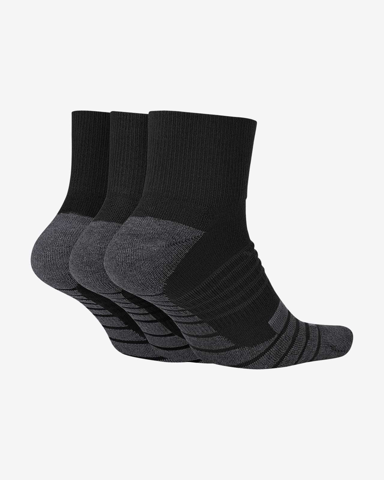 Nike Everyday Max Cushioned Training Ankle Socks (3 Pairs). Nike IL