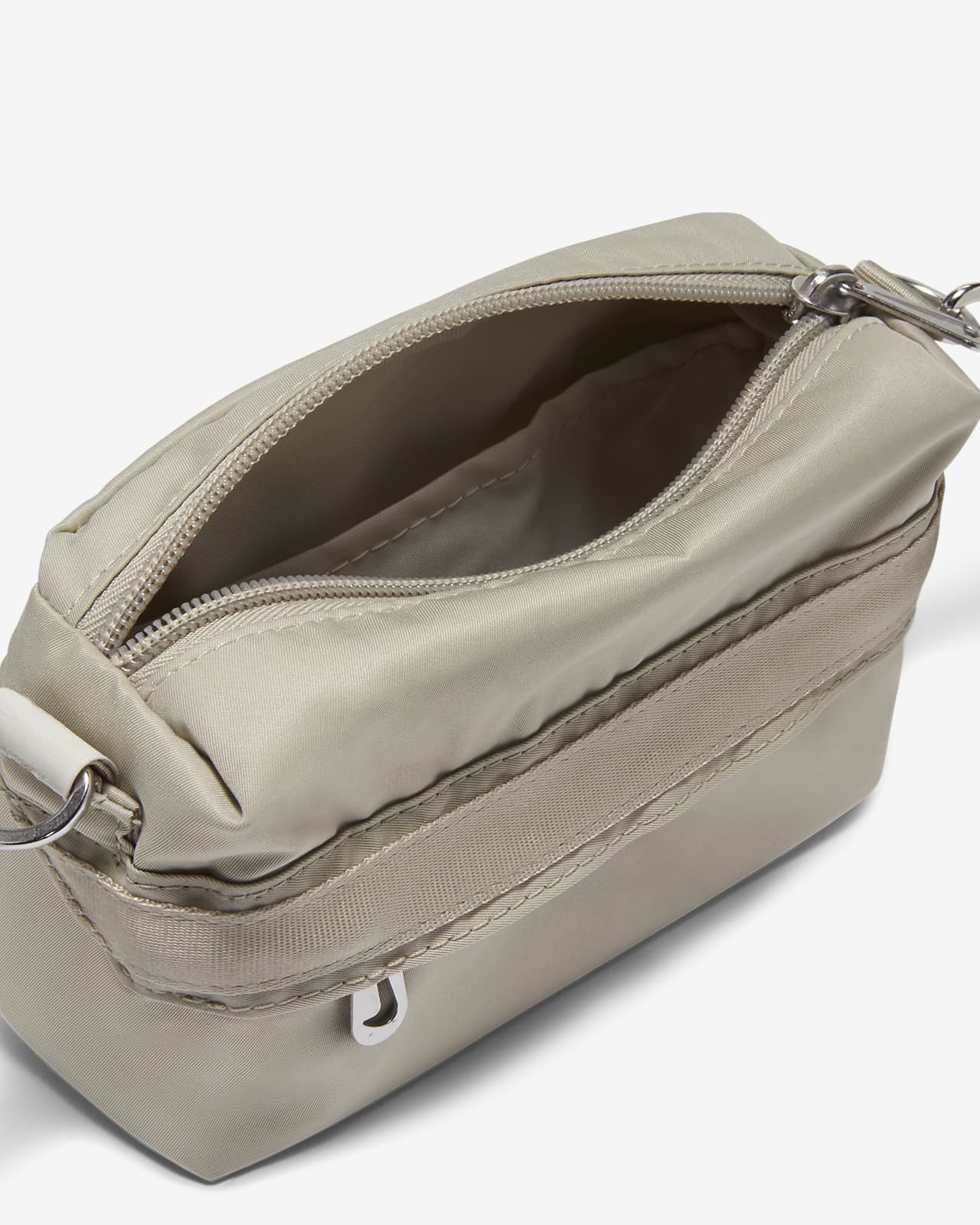 Nike Sportswear Futura Luxe Women's Crossbody Bag.