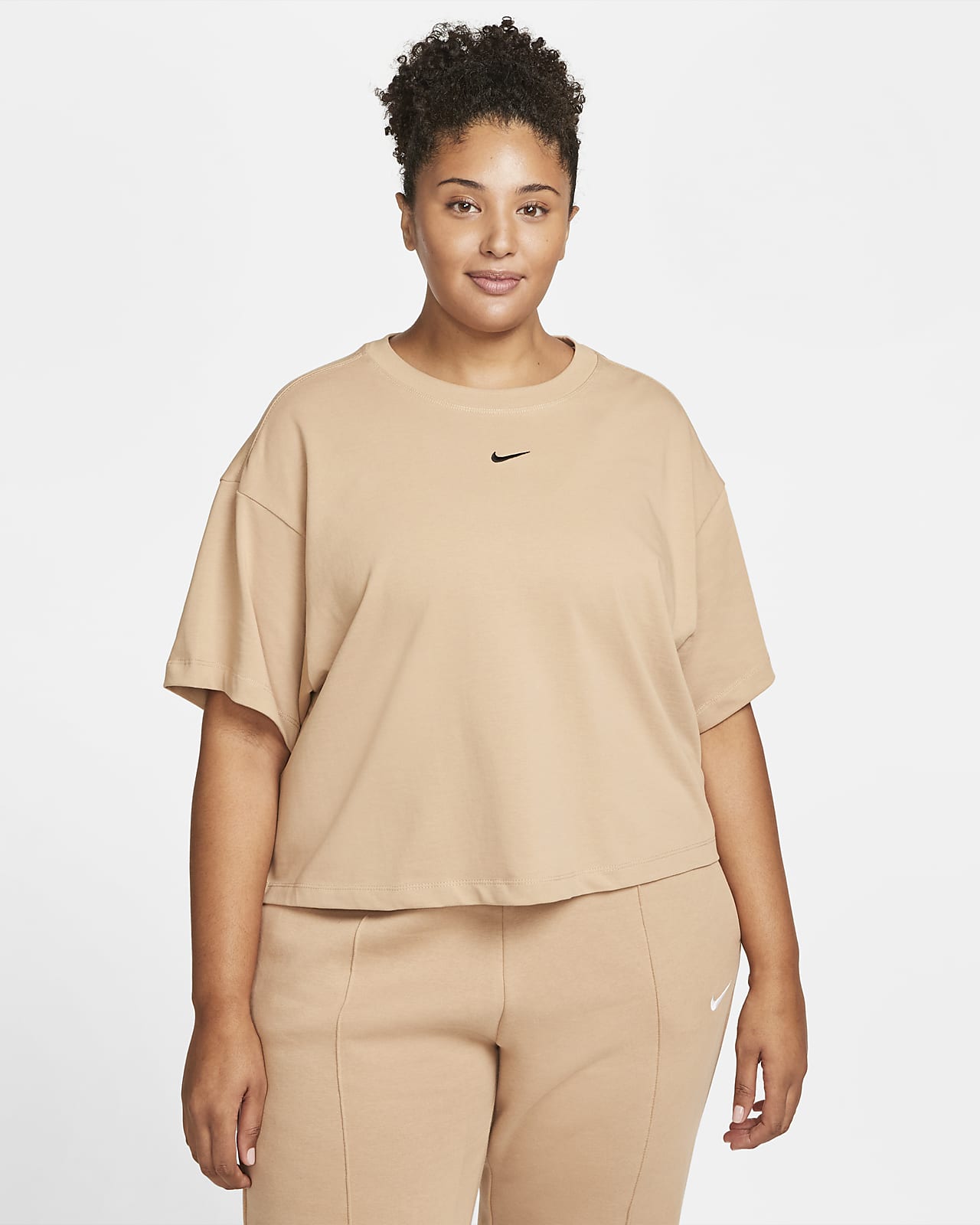 Nike Sportswear Essential Women's T-Shirt (Plus Size)