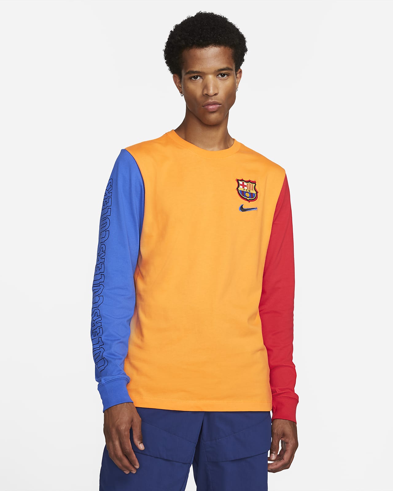 Discreet Judgment goal FC Barcelona Men's Long-Sleeve Soccer T-Shirt. Nike.com