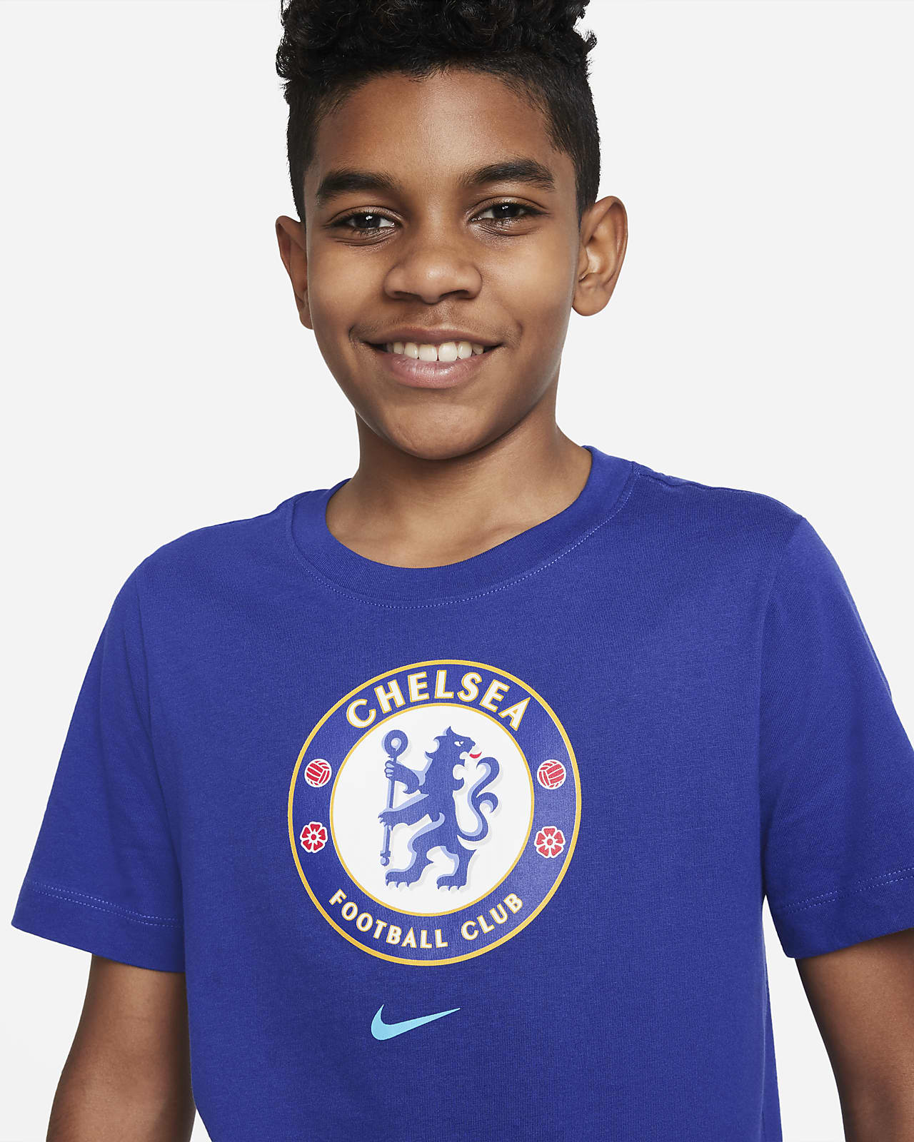 chelsea-f-c-crest-older-kids-football-t-shirt-nike-be