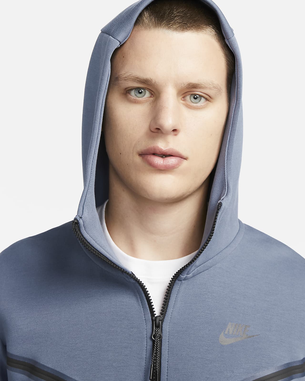 Nike Sportswear Tech Fleece Men's FullZip Hoodie. Nike DK