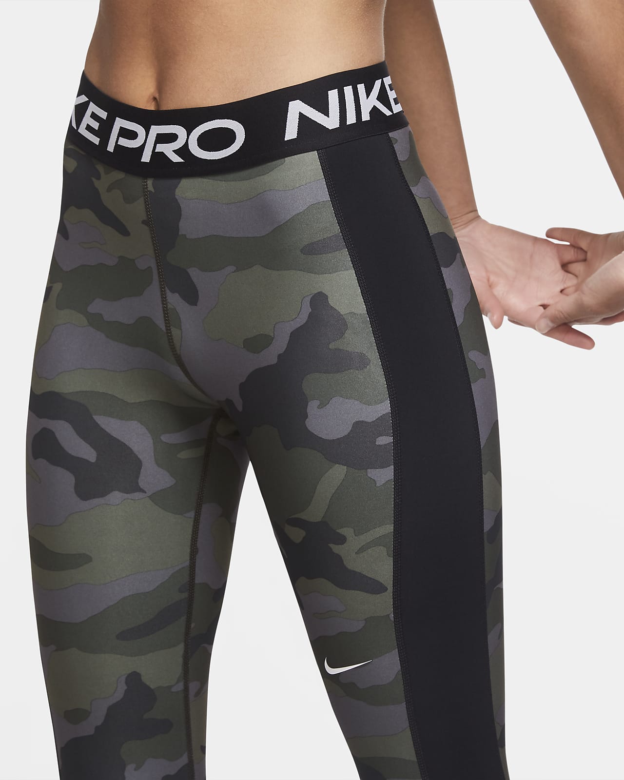 Nike Pro Women's 7/8 Camo Leggings. Nike LU