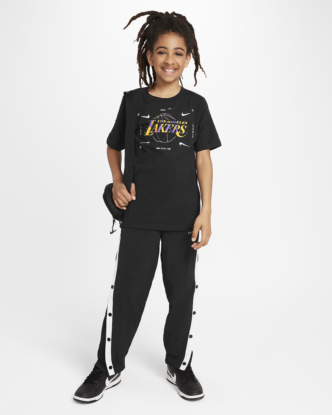 Los Angeles Lakers Older Kids' (Boys') Nike NBA Logo T-Shirt. Nike LU