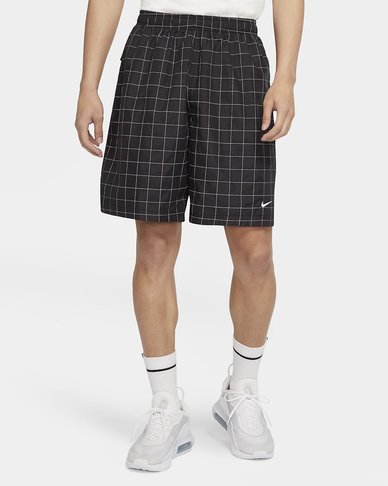 nikelab essential flash short