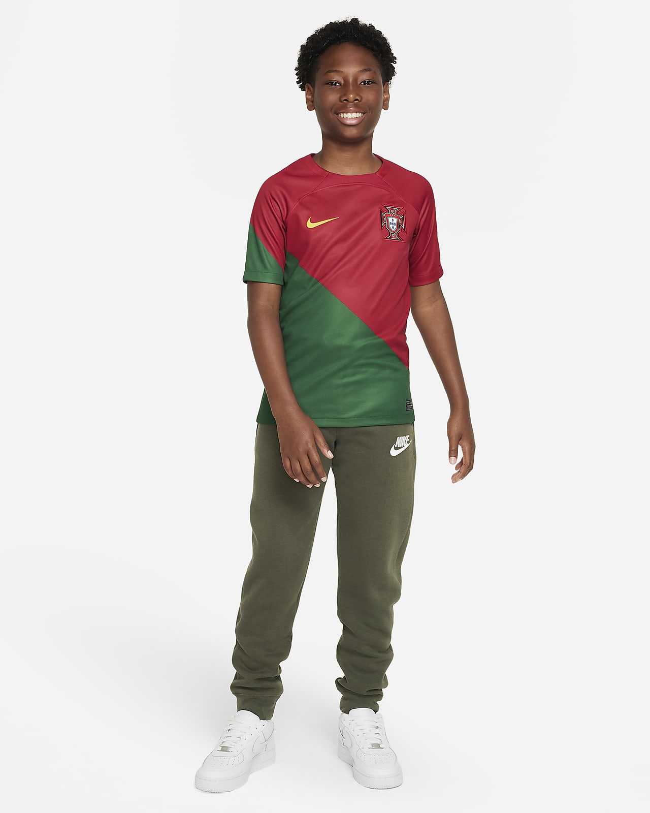 Portugal 2022/23 Stadium Home Older Kids' Nike Dri-FIT Football Shirt ...