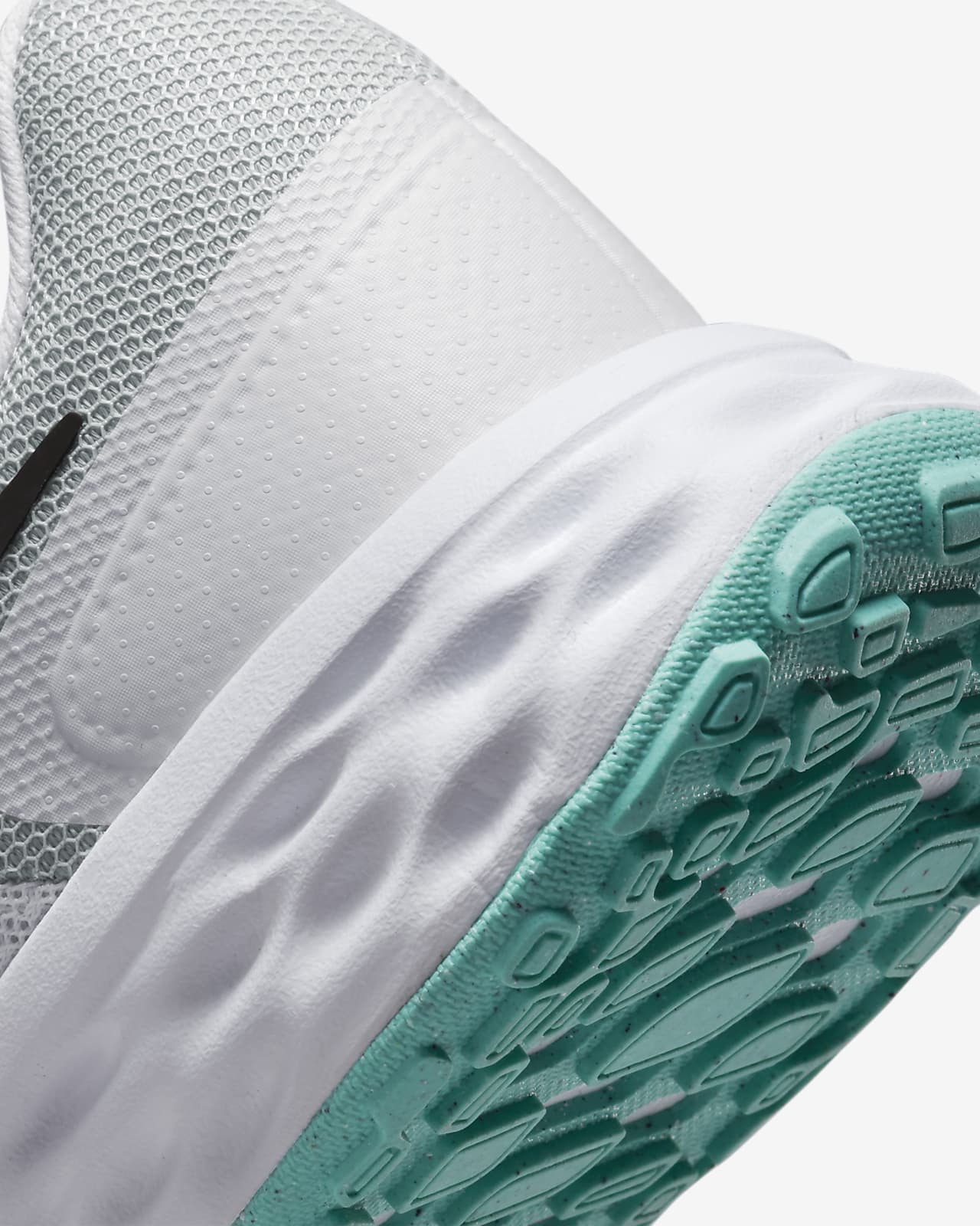 Nike Revolution 6 Next Nature Hardloopschoenen voor dames (straat). Nike BE