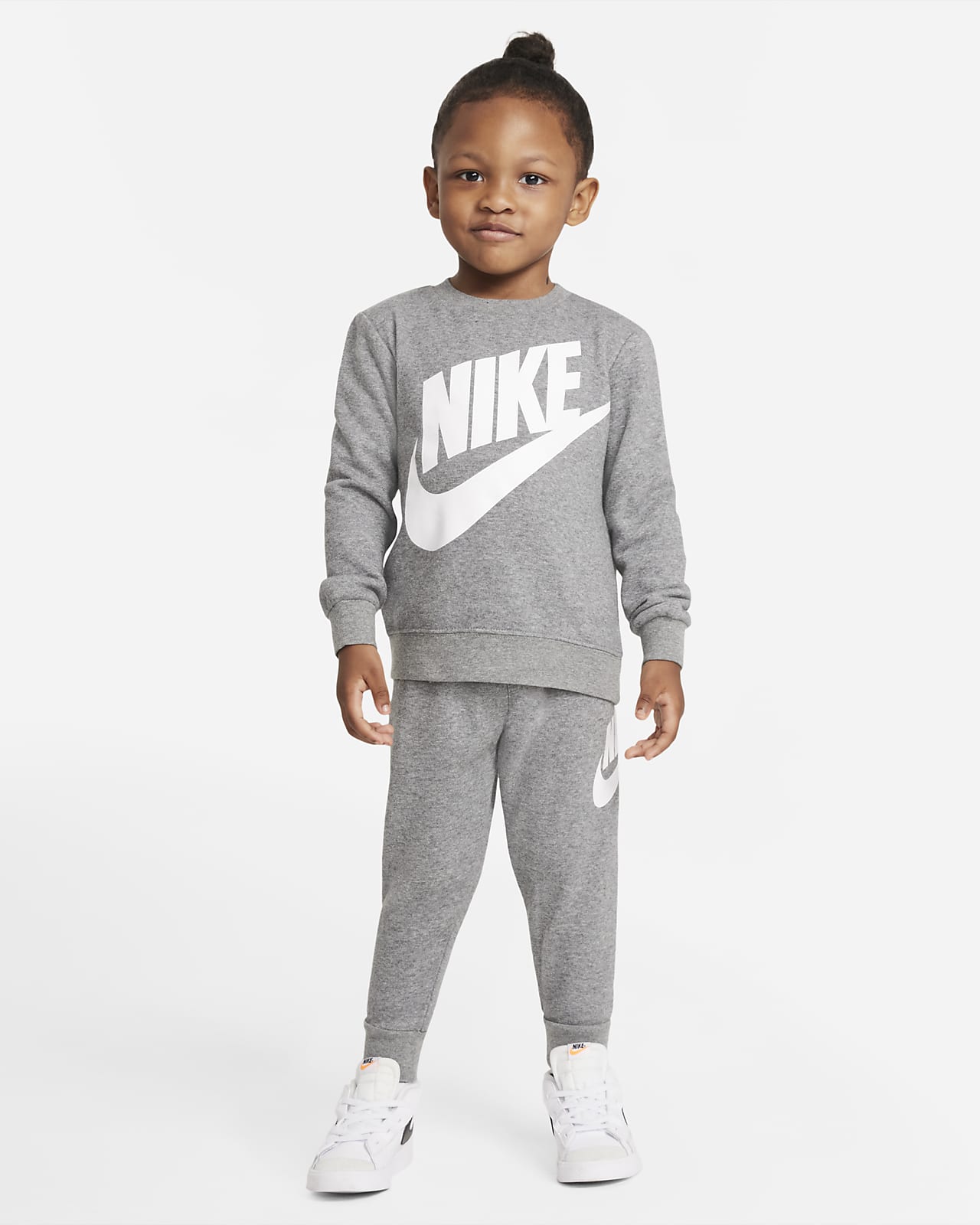 satélite Preguntar lanza Conjunto de pantalones de entrenamiento y sudadera para bebé Nike. Nike.com