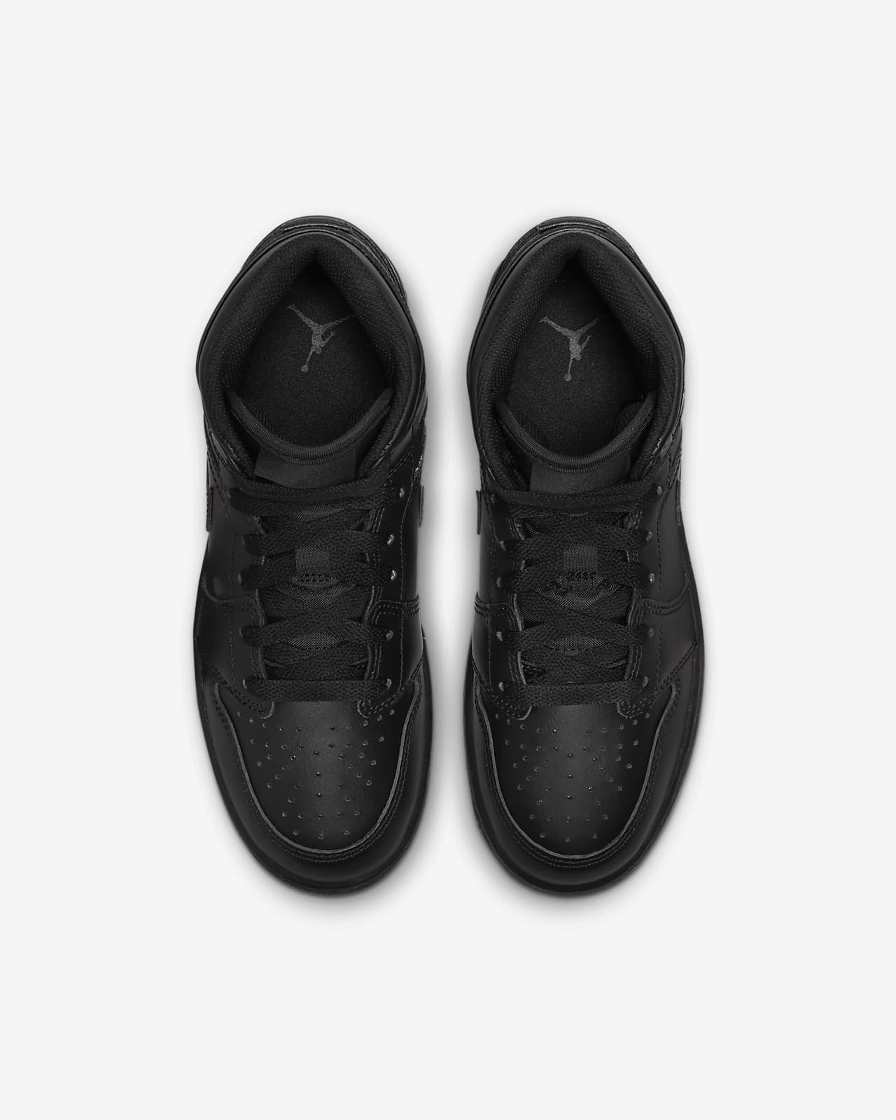 shoes black and white nike