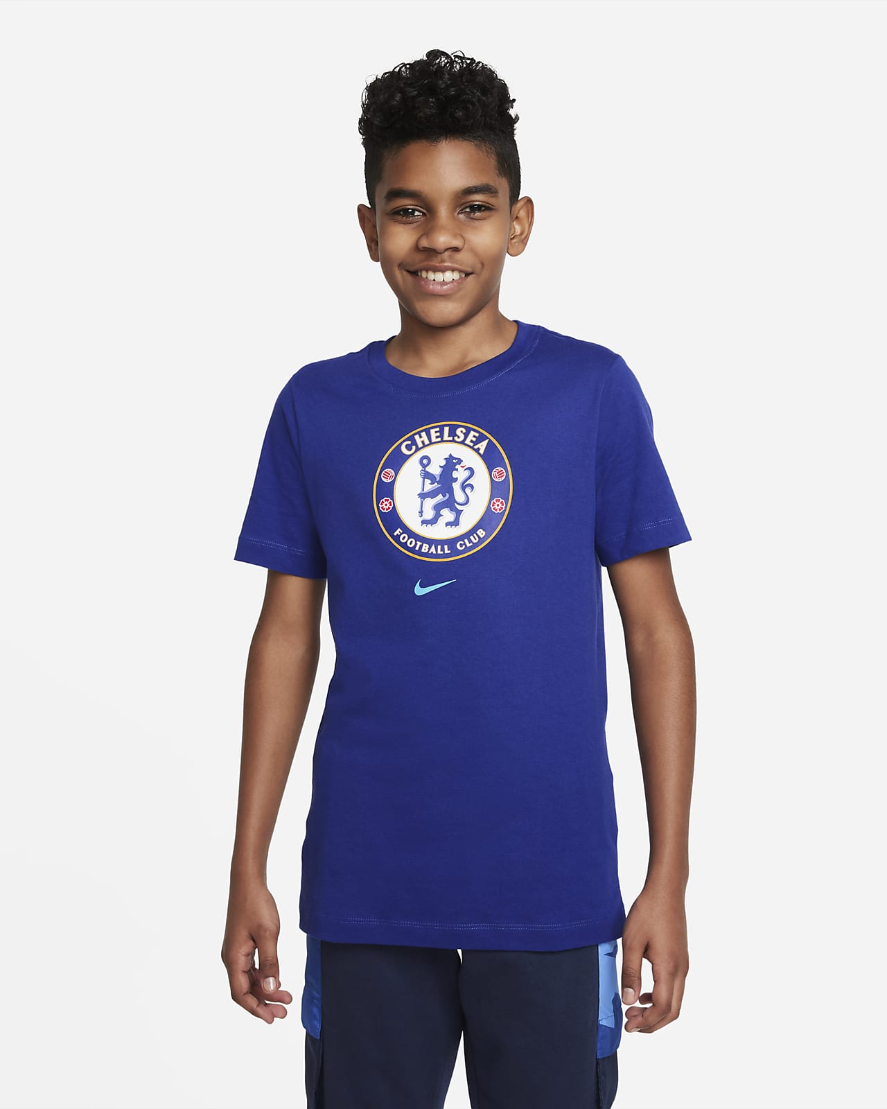 Chelsea F.C. Crest Older Kids' Football T-Shirt