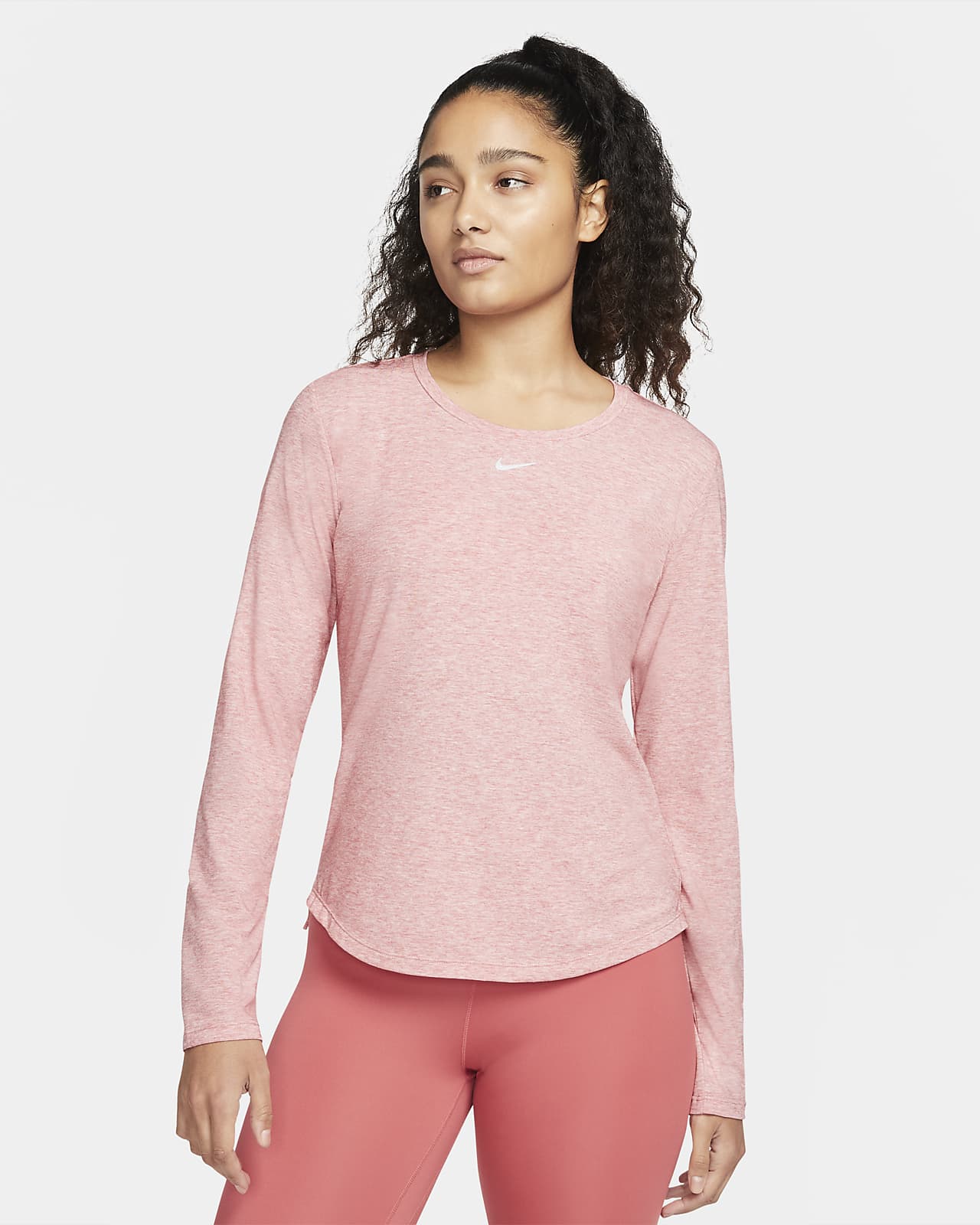Playera de manga larga de ajuste estándar para mujer Nike Dri-FIT One Luxe.  Nike.com