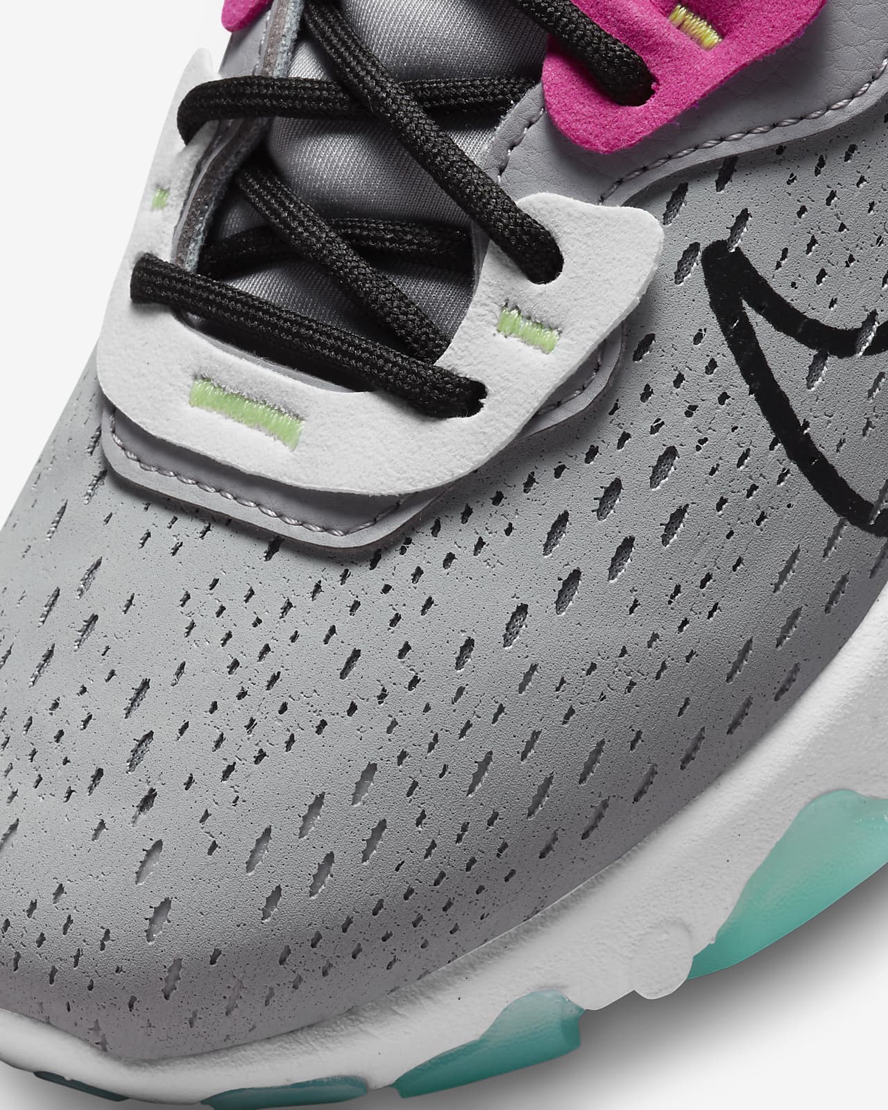 Nike React Vision Women's Shoe. Nike IE