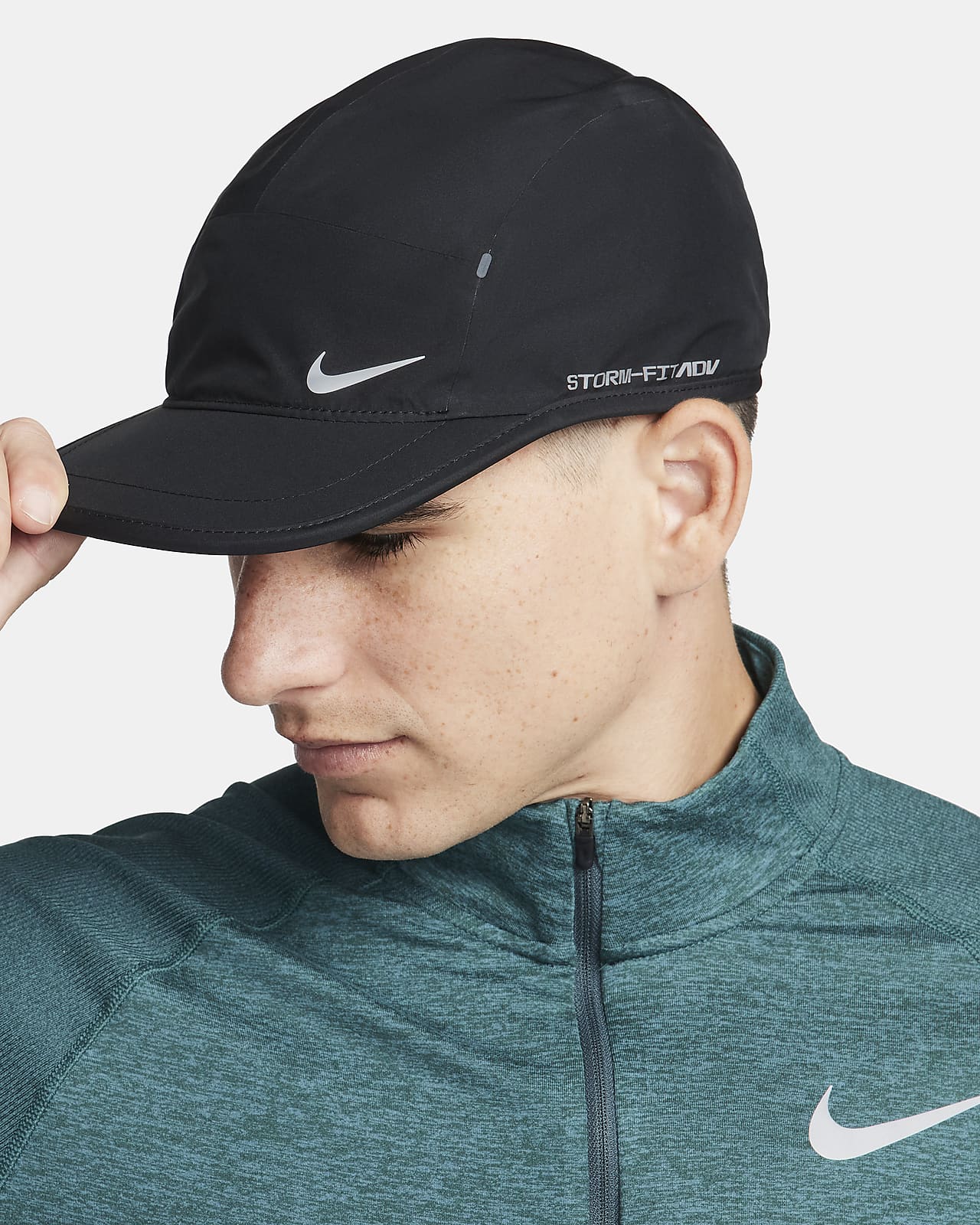 Nike Storm-FIT ADV Fly Unstructured AeroBill Cap.