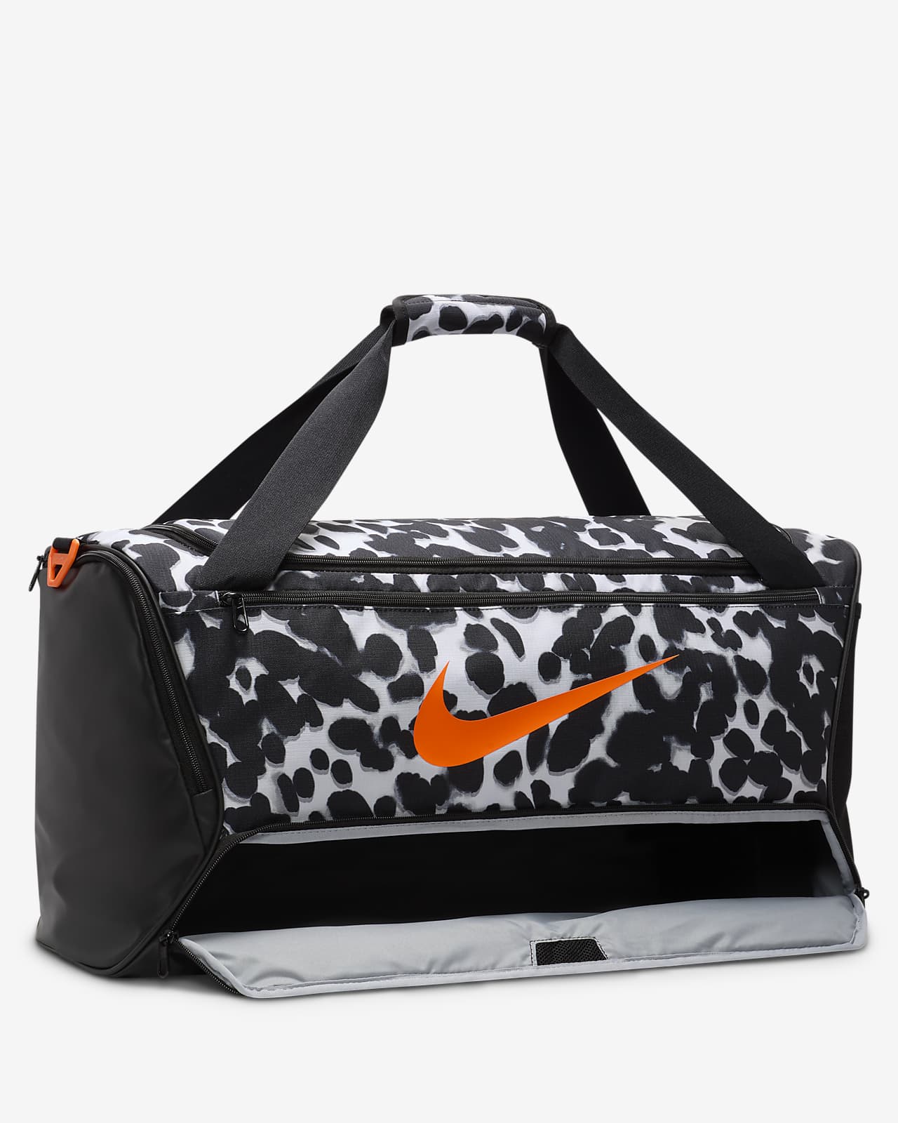 Nike Training Brasilia medium holdall bag in black