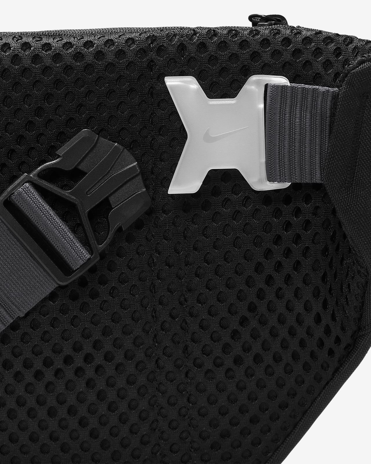 LeBron Cross-Body Bag (10L). Nike PH