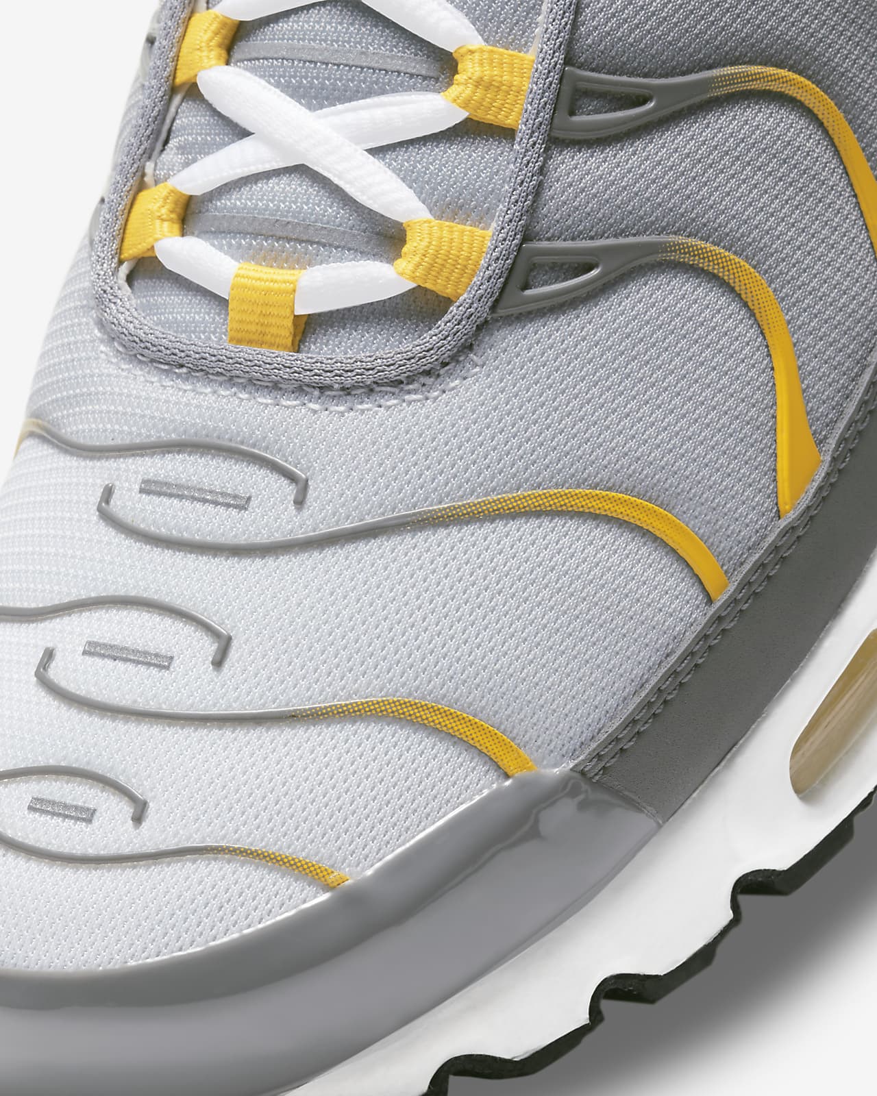 nike air max plus men's grey