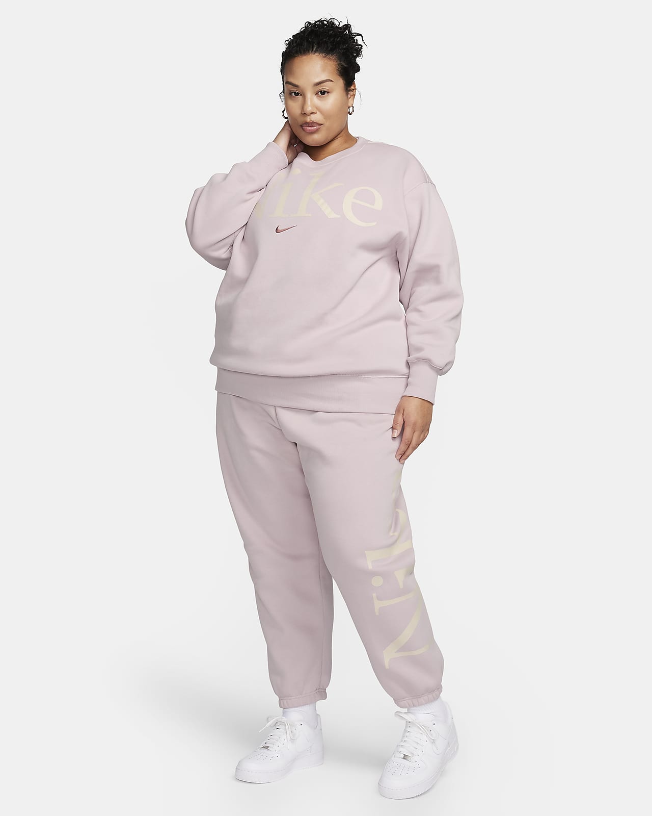 Nike Sportswear Phoenix Fleece Women's Oversized Logo Tracksuit Bottoms  (Plus Size)