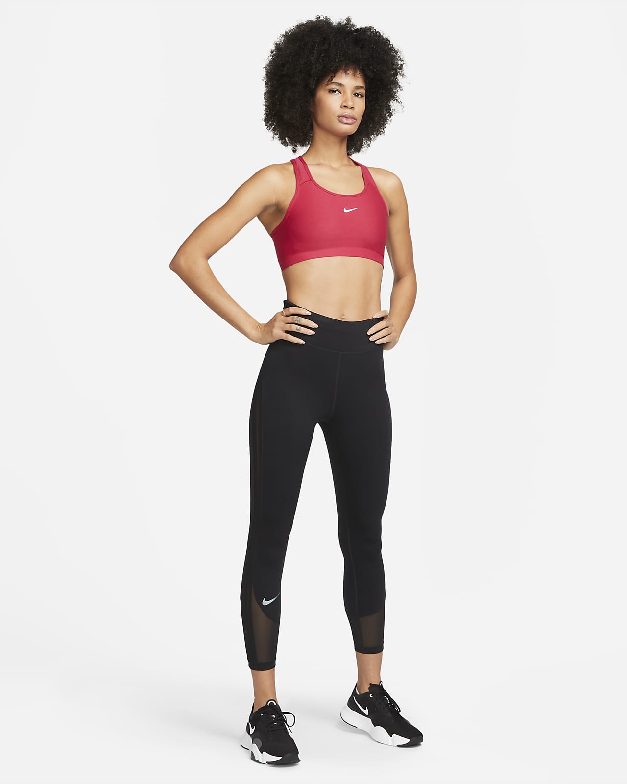 Nike Swoosh Seamless Women's Medium-Support 1-Piece Pad Sports Bra. Nike AT