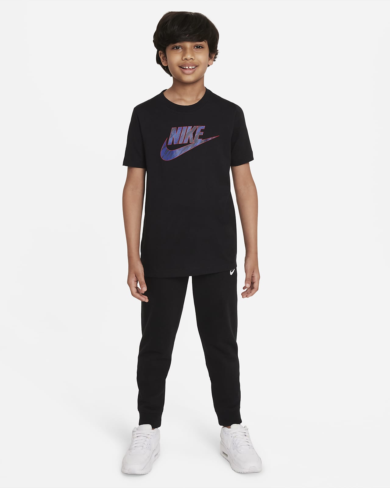 Nike Sportswear T-shirt voor jongens. Nike BE