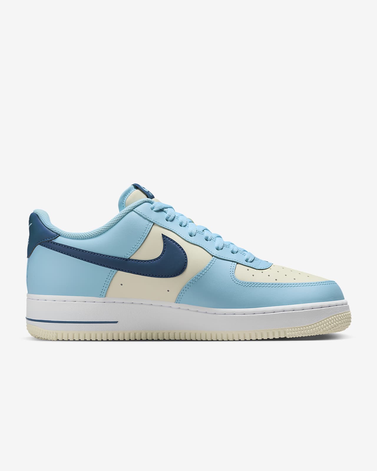 Nike Air Force 1 '07 Men's Shoes