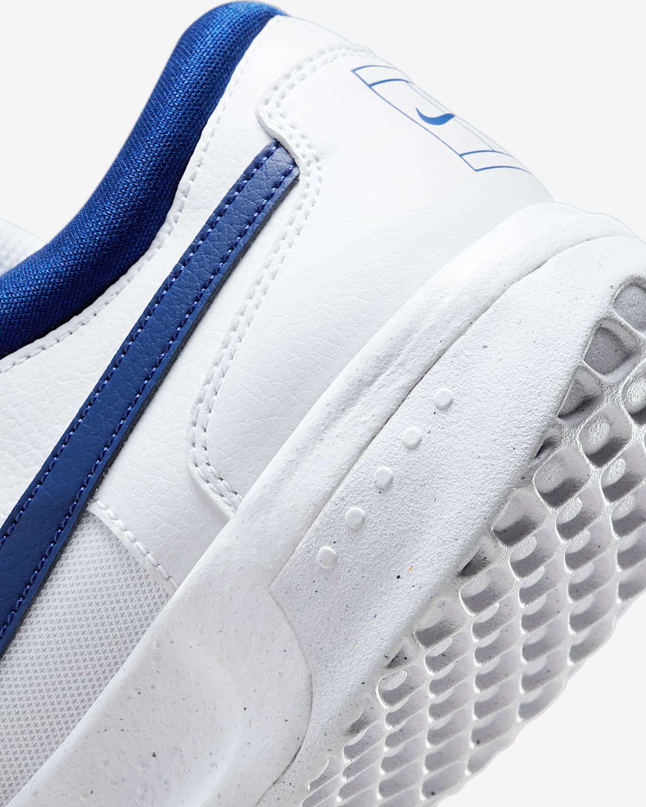 Calzado de tenis de cancha dura para hombre NikeCourt Zoom Lite 3. Nike.com