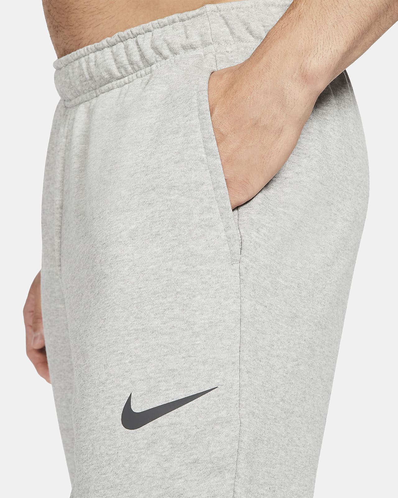 Nike DriFIT Men's Tapered Training Trousers. Nike HU
