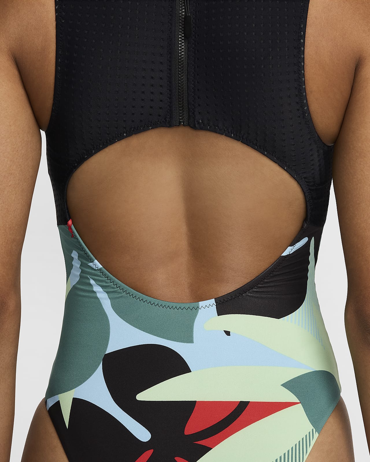 Nike Swim Women's Keyhole Back One-Piece Swimsuit