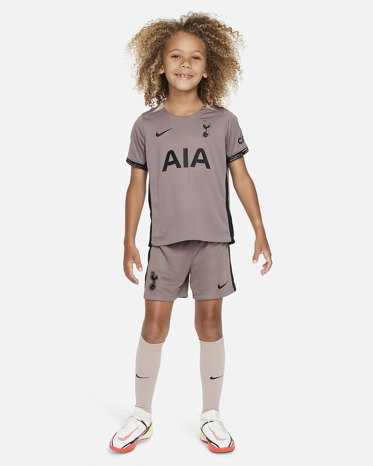 Třetí trojdílná souprava Nike Dri-FIT Tottenham Hotspur 2023/24 pro malé děti