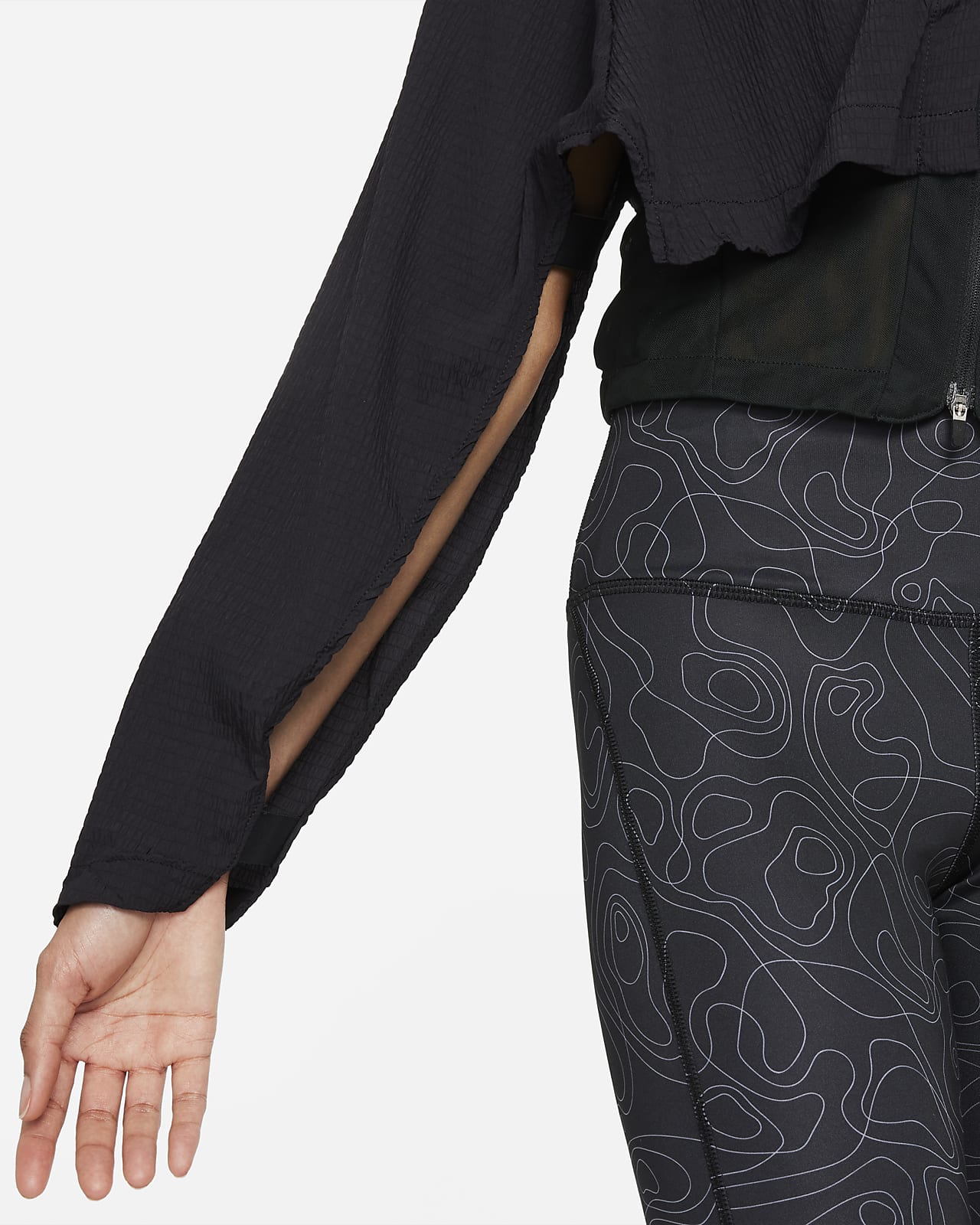 Nike Run Division Women's Transform Running Jacket. Nike BE