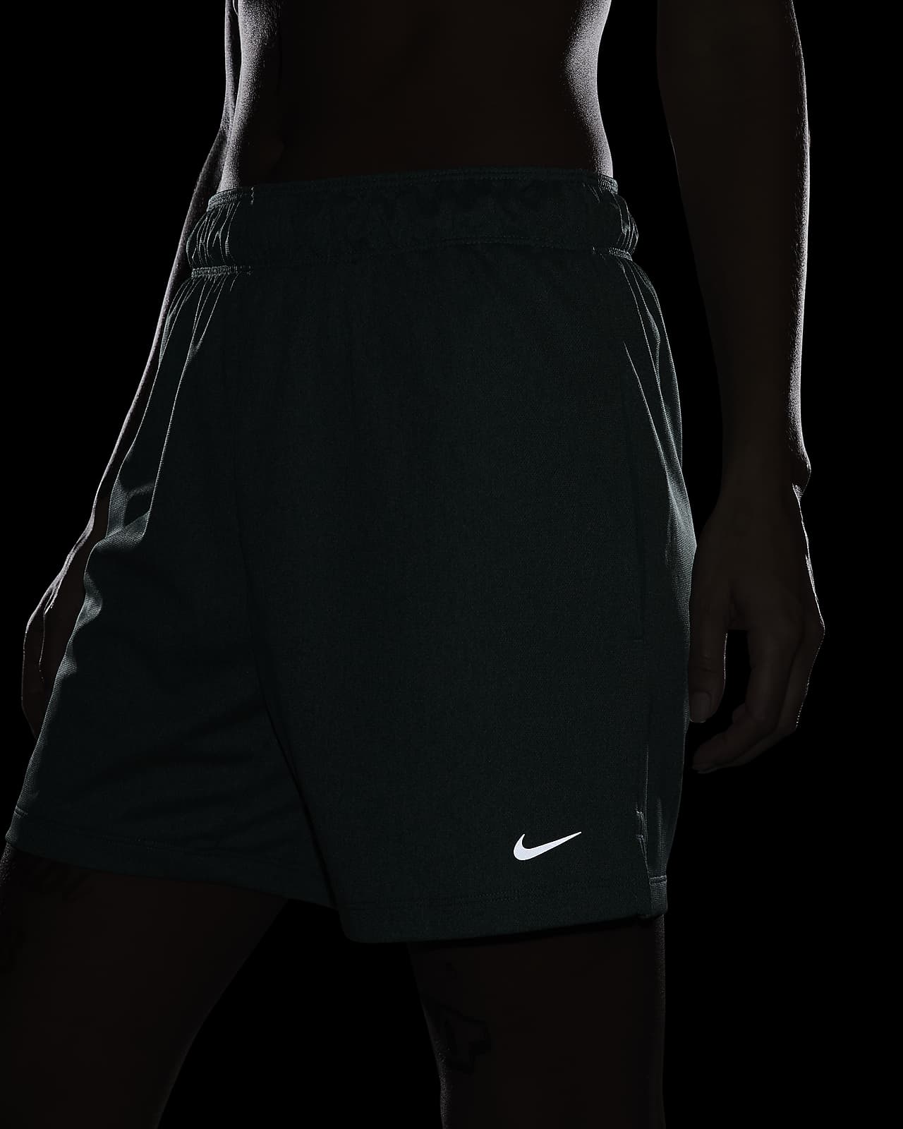 Nike Women's Core Dri-FIT Attack Mid Rise 5 Short