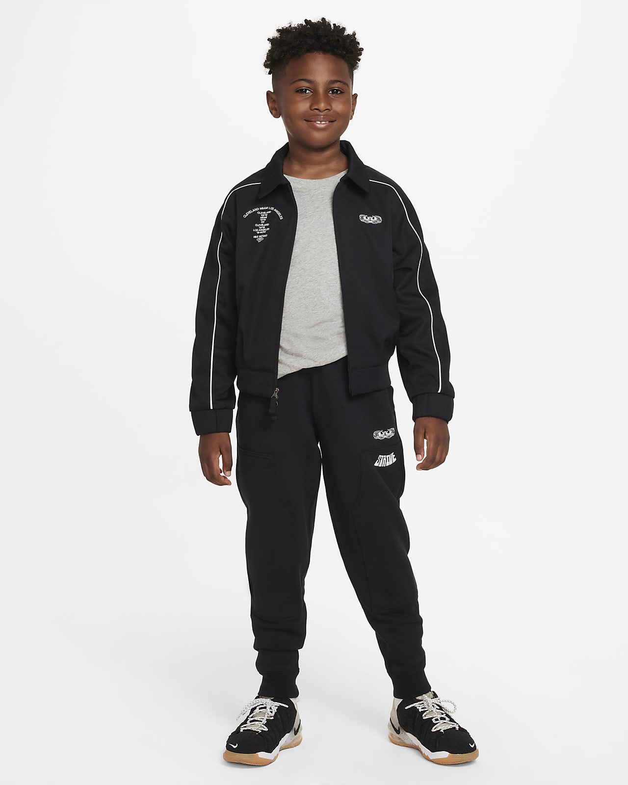 Nike SB Lightweight Skate Jacket, medium olive | Beyond