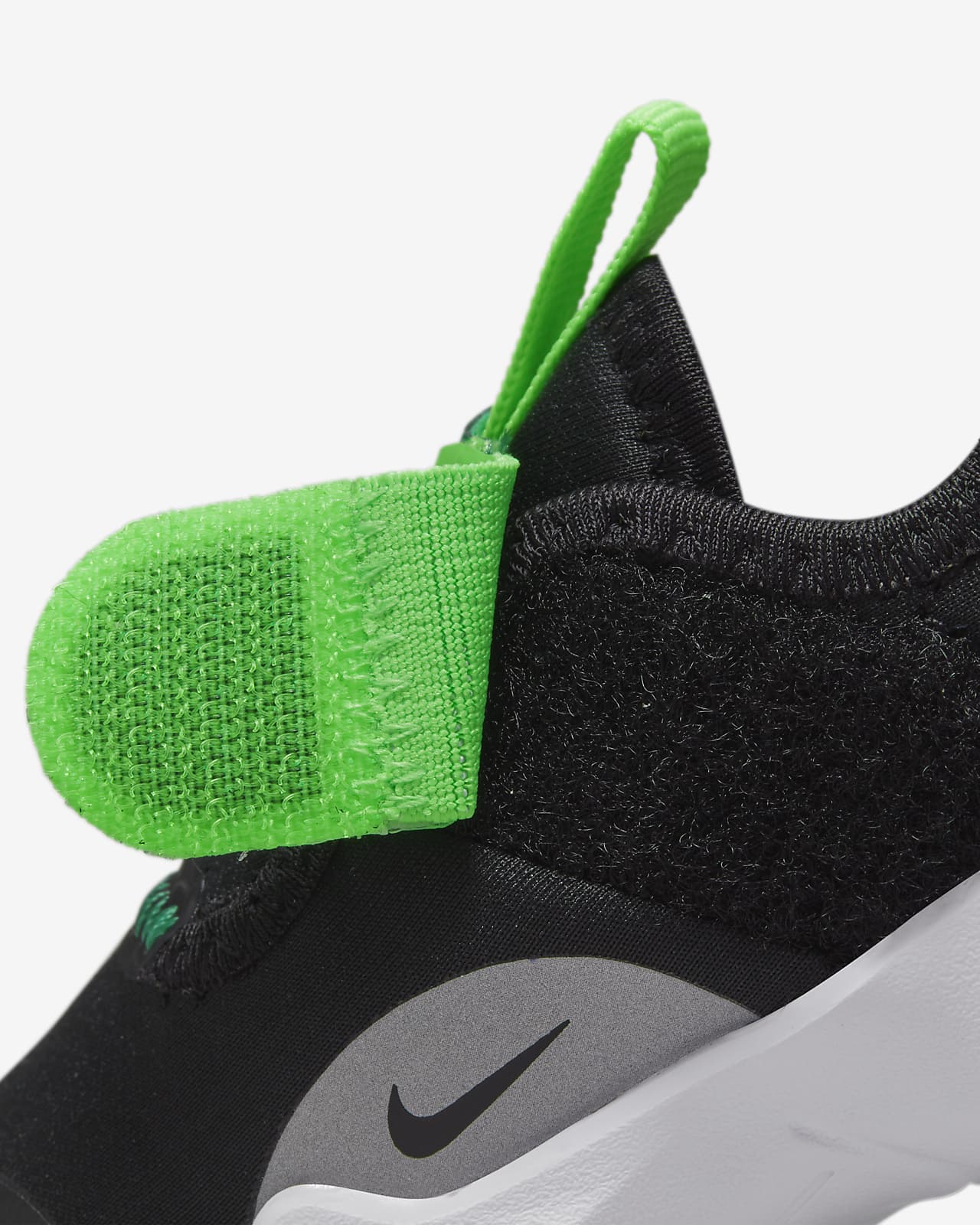 chaussure nike verte