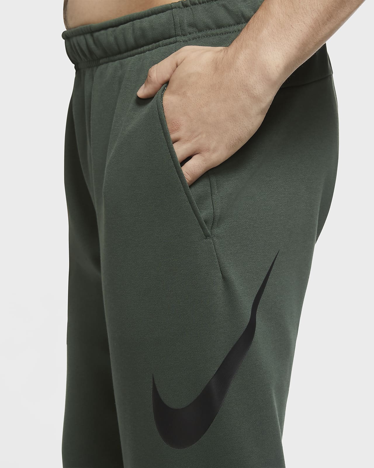 Nike Dri-FIT Men's Tapered Training Trousers. Nike NZ