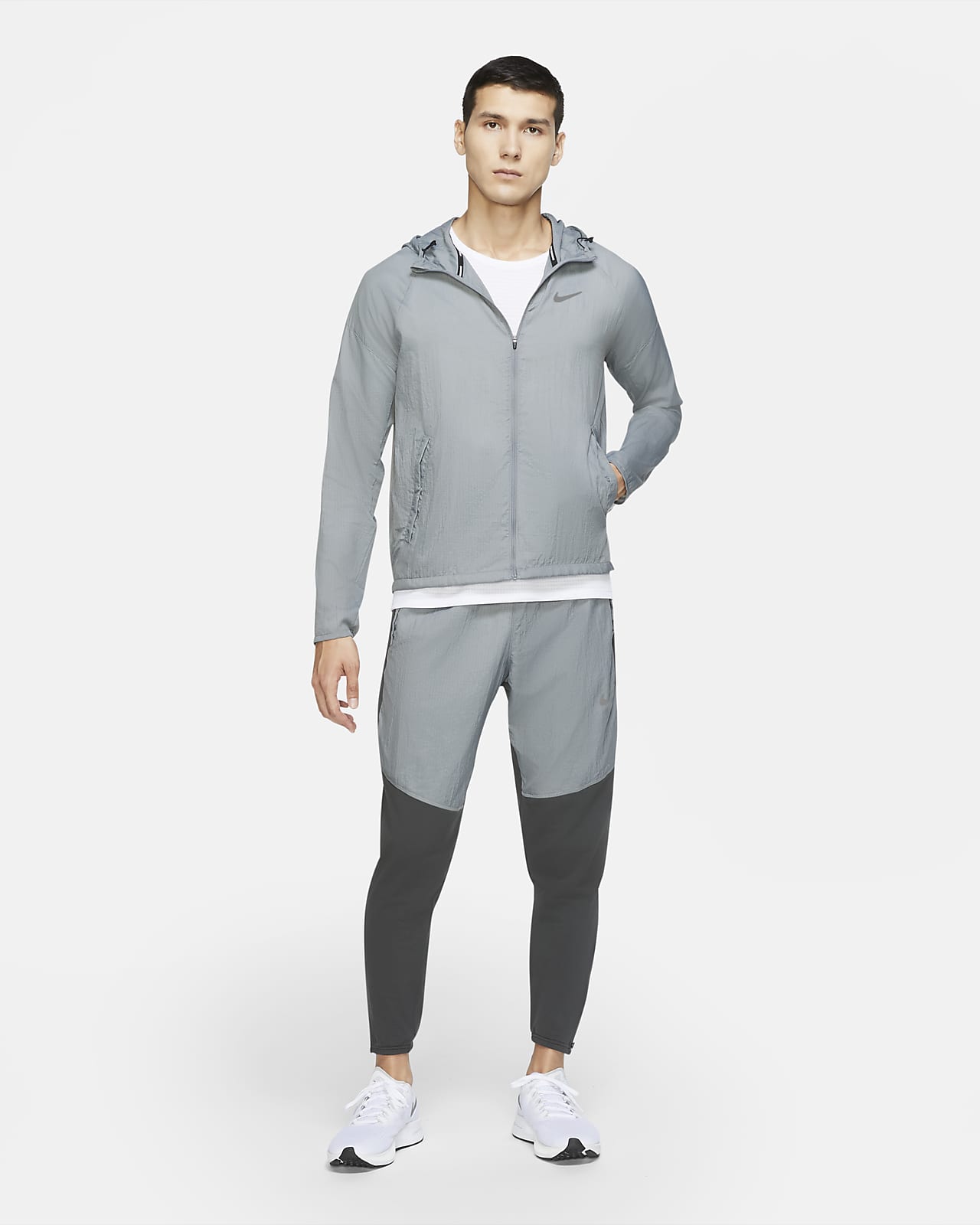 Nike Essential Men's Running Jacket. Nike SA