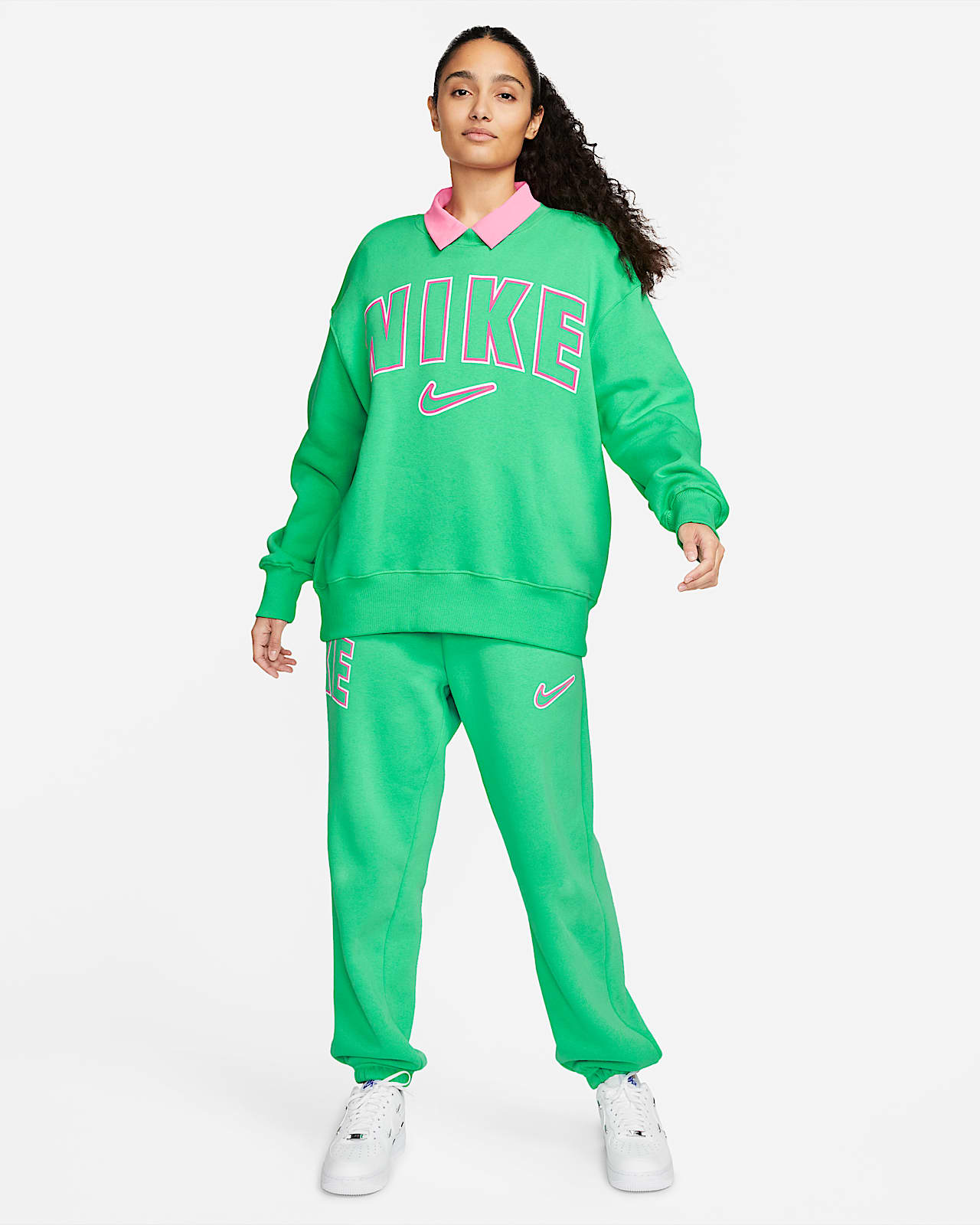 Nike Sportswear Phoenix Fleece Women's Oversized Crew-neck Sweatshirt. Nike  IE
