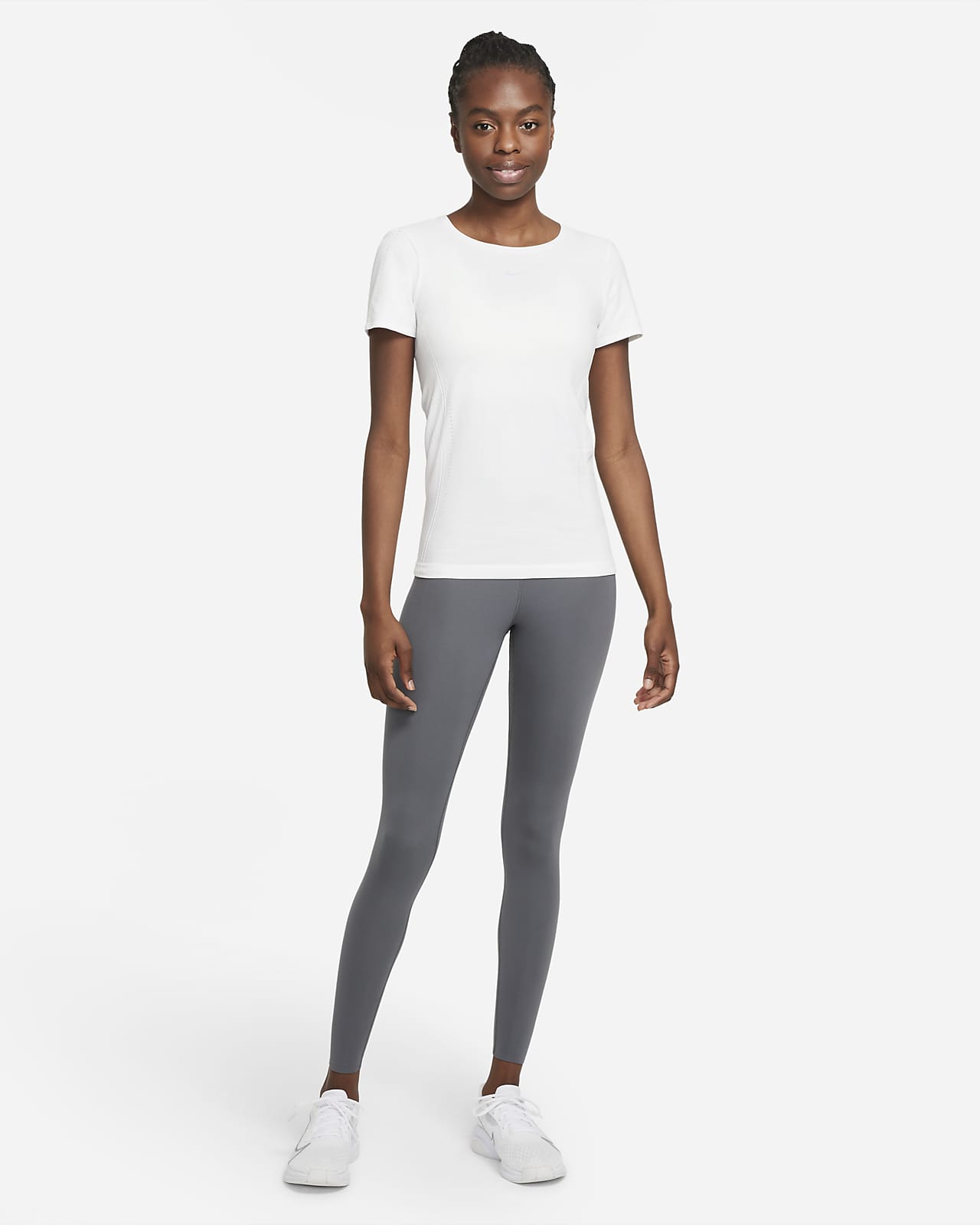 Nike Dri-FIT ADV Aura Women's Slim-Fit 