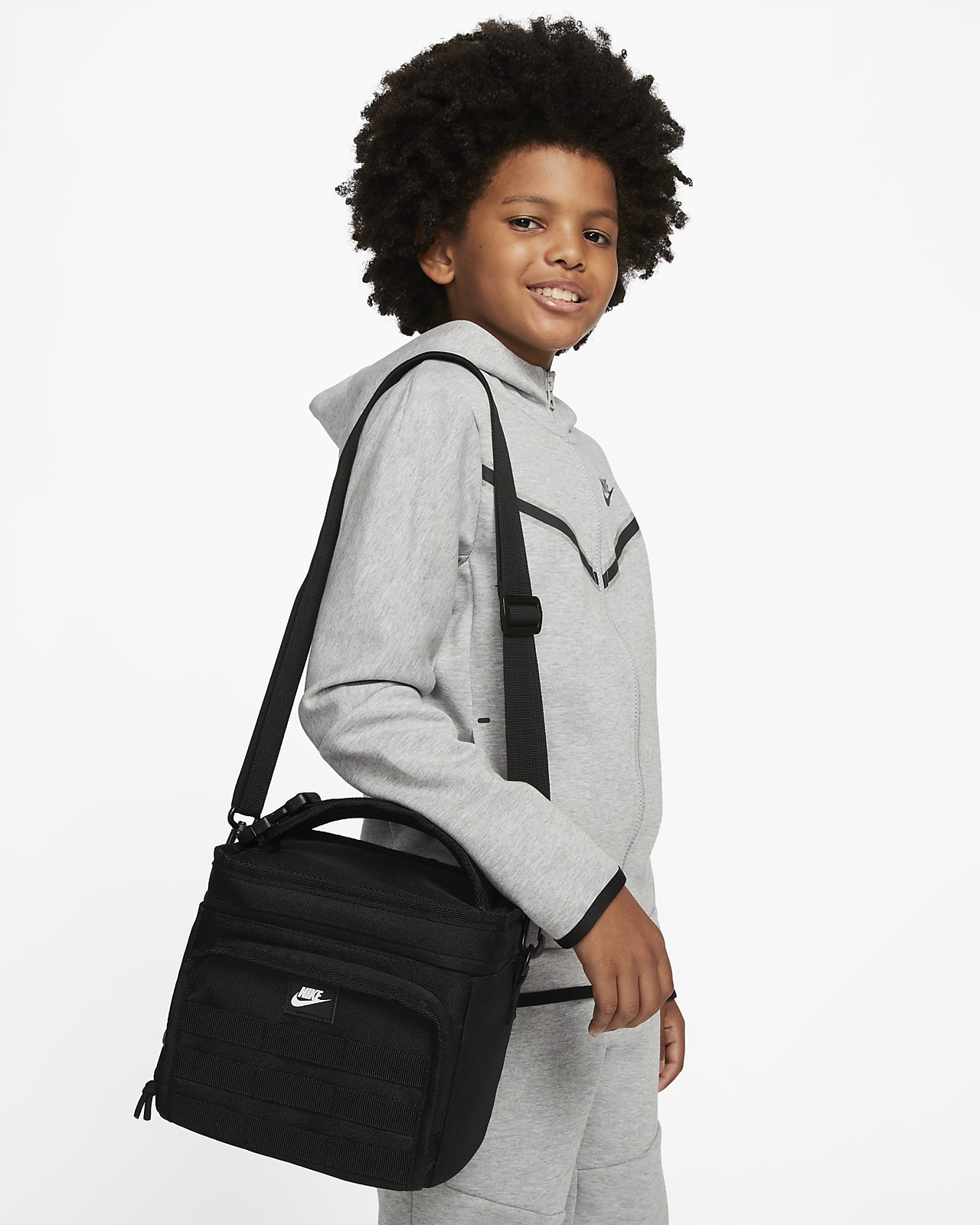 Nike Kids' Futura Sport Lunch Bag. Nike.com